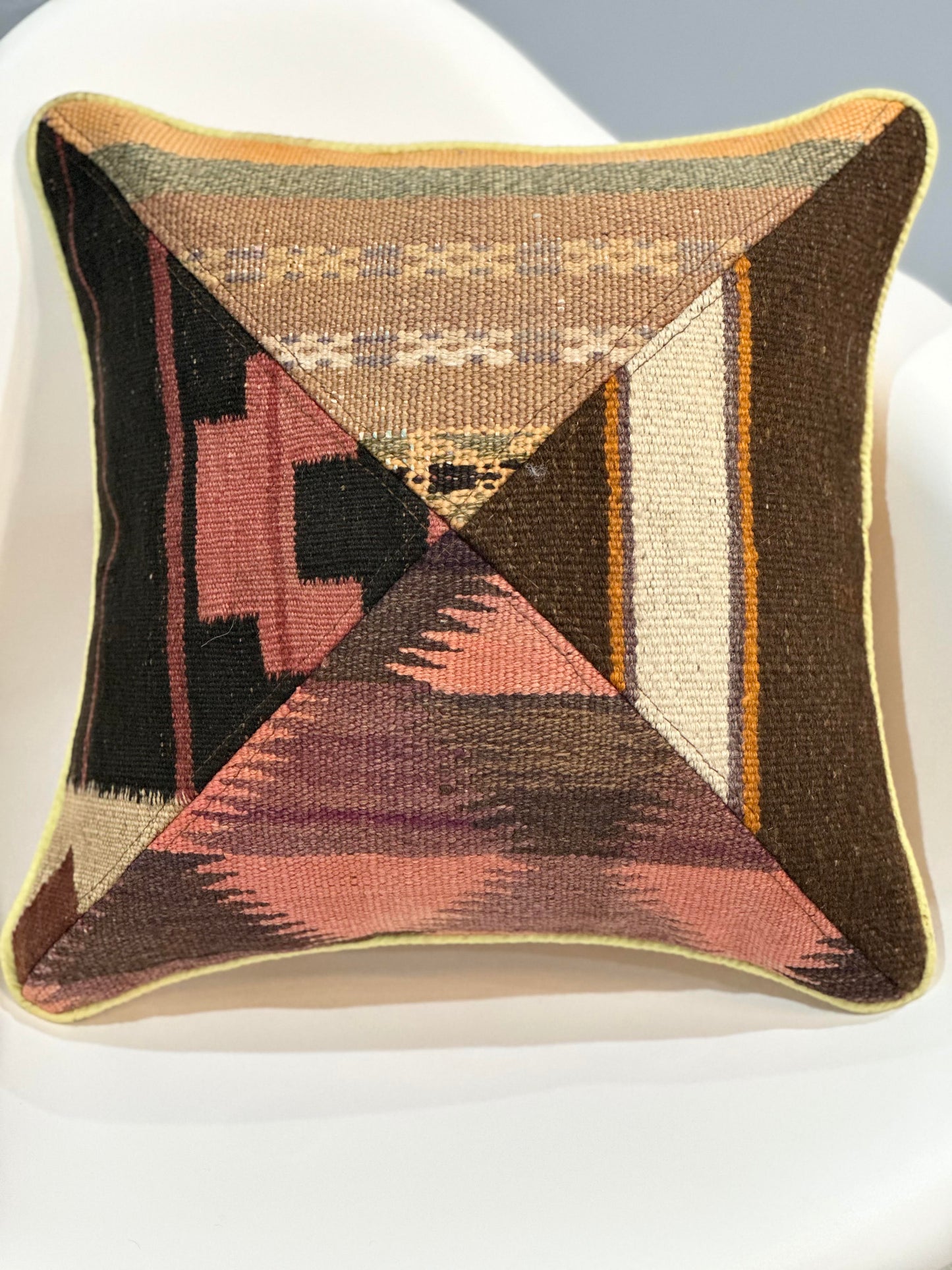 Traditional Kilim Cushion Cover | 45 CM x 45 CM AF#01
