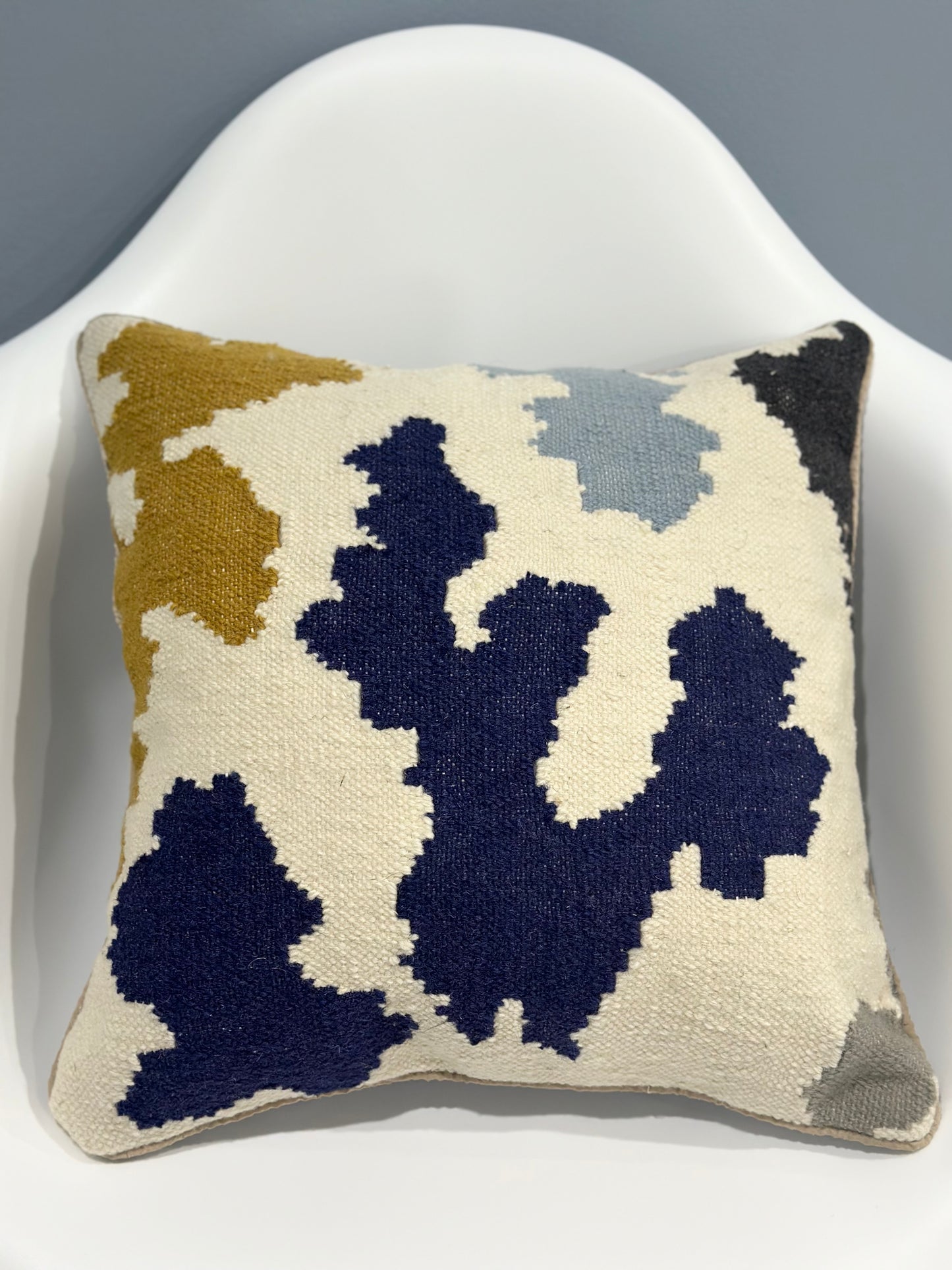 Modern Kilim Cushion Cover | 45 CM x 45 CM AF#18