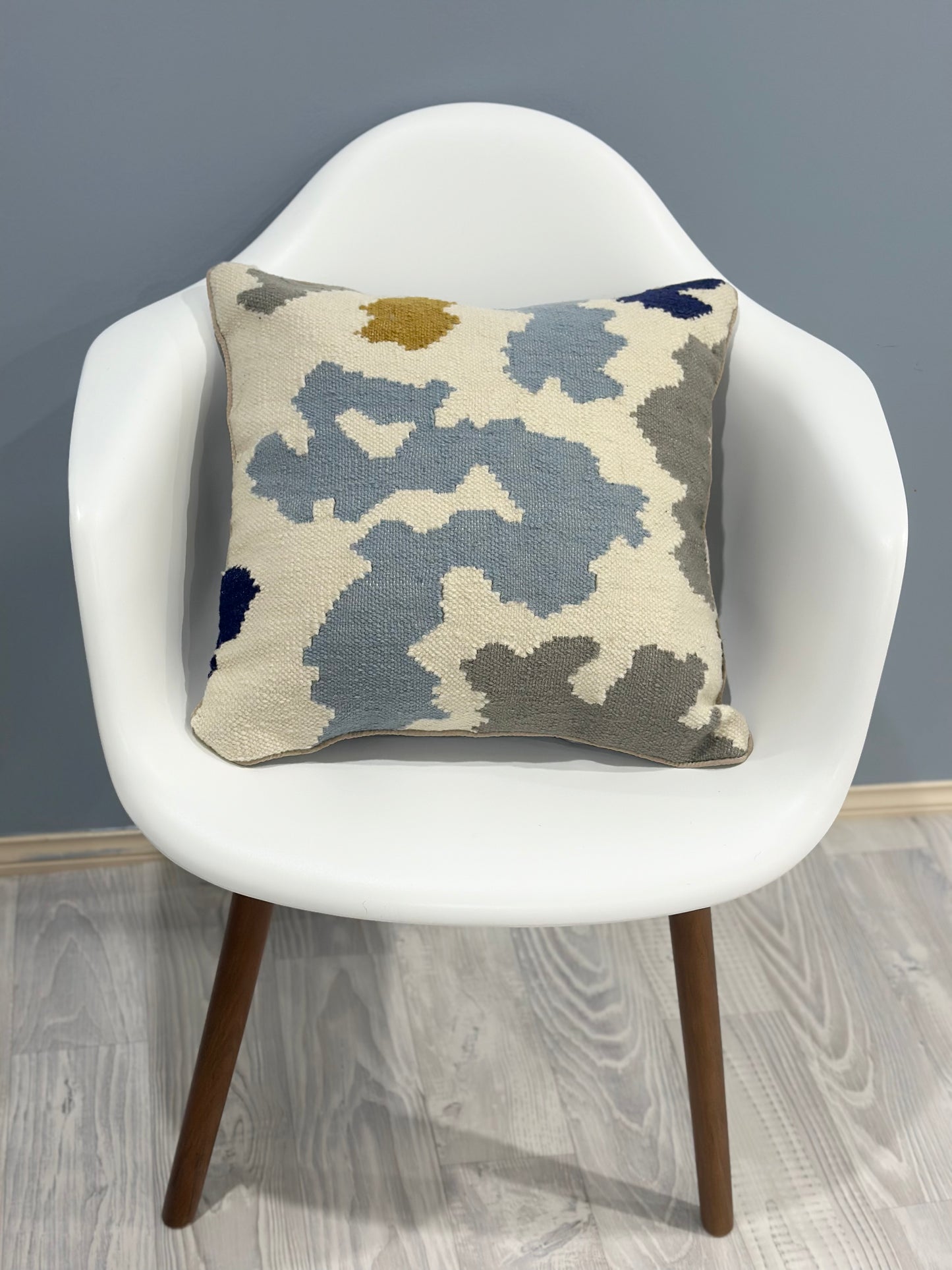 Modern Kilim Cushion Cover | 45 CM x 45 CM AF#21