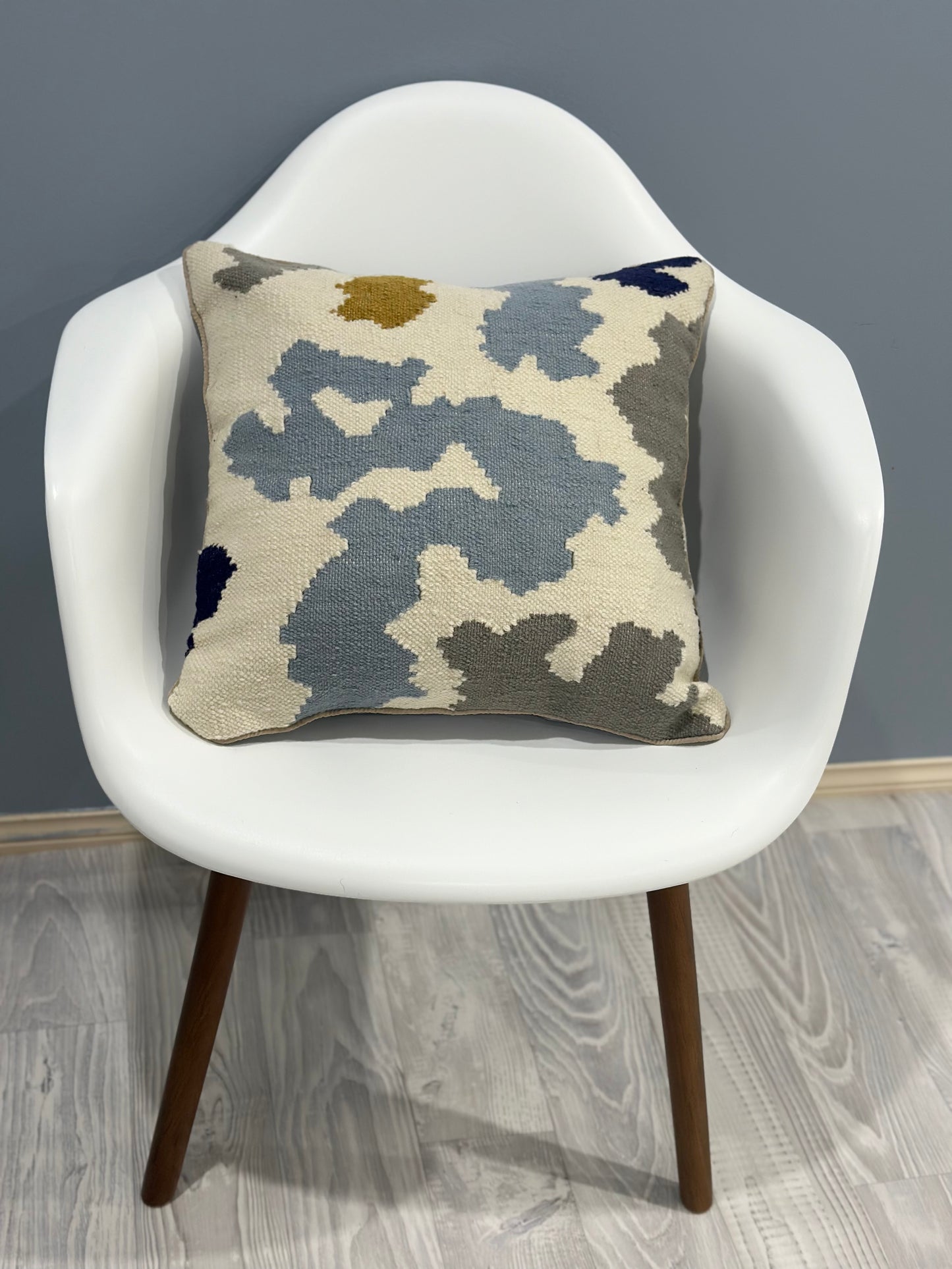 Modern Kilim Cushion Cover | 45 CM x 45 CM AF#21