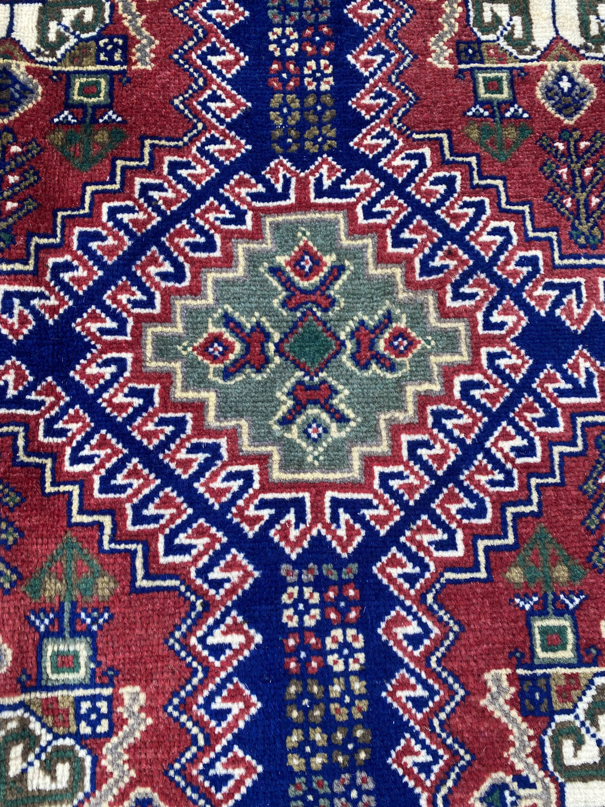 Handmade Traditional Wool Rug 205 cm x 153 cm   SK#1119