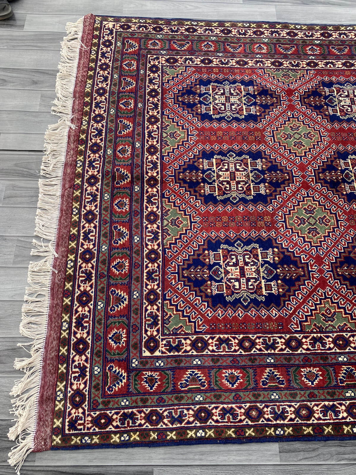 Handmade Traditional Wool Rug 195 cm x 150 cm SK#1129
