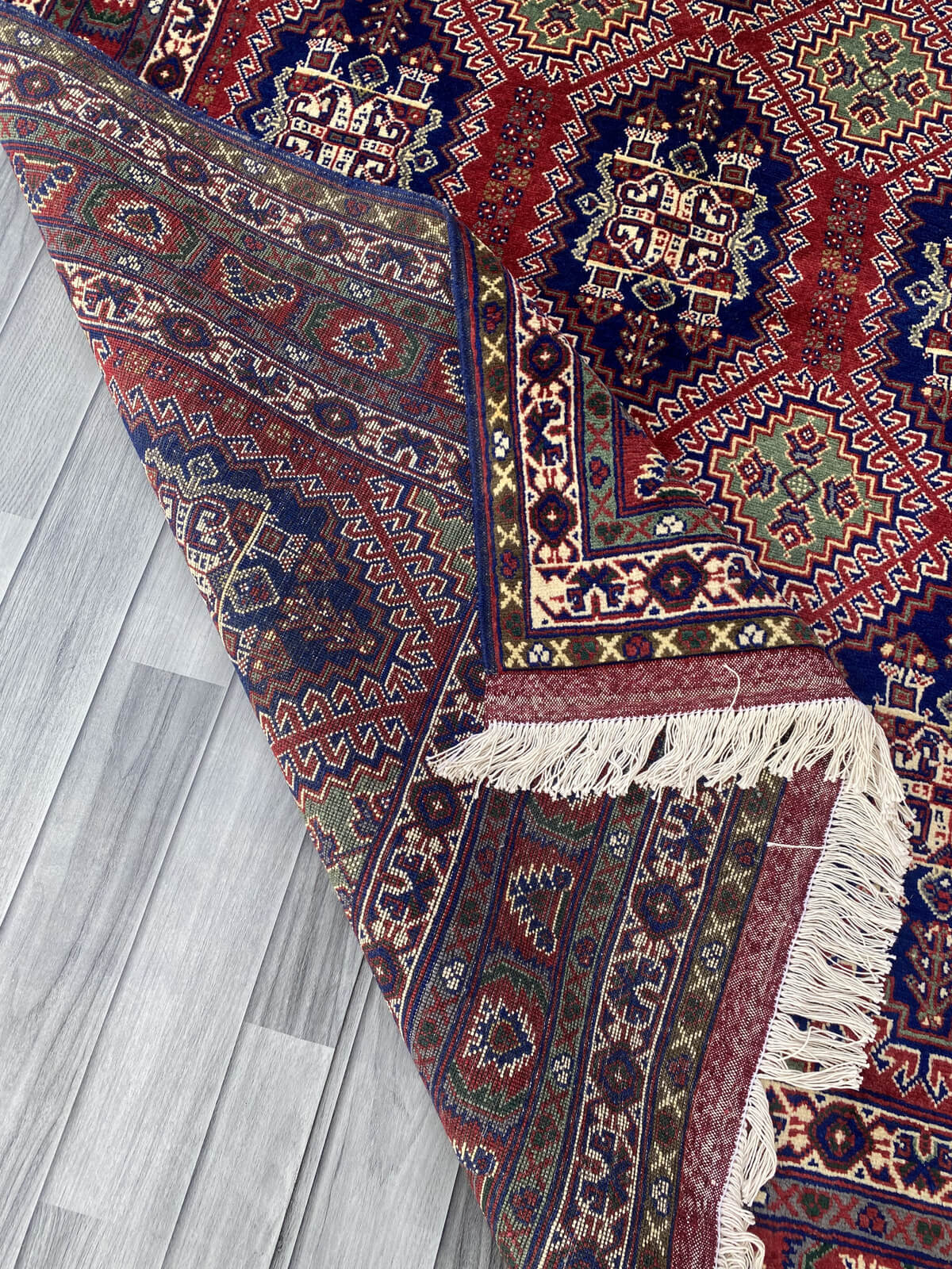 Handmade Traditional Wool Rug 195 cm x 150 cm SK#1129
