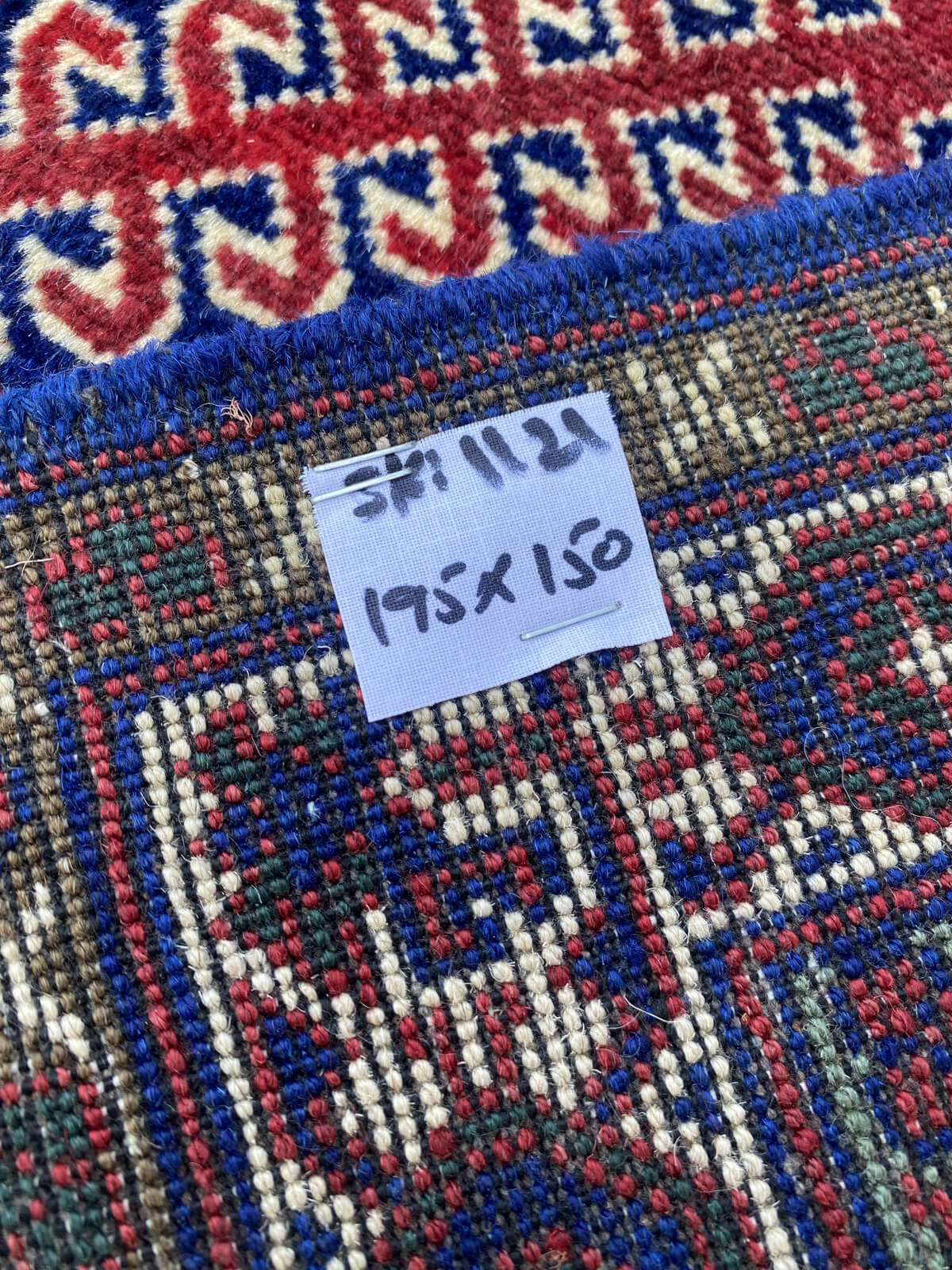 Handmade Traditional Wool Rug 195 cm x 150 cm SK#1129