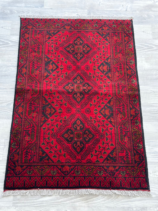 Handmade Red Colour Traditional Wool Rug 120 CM x 80 CM  KSA#5040