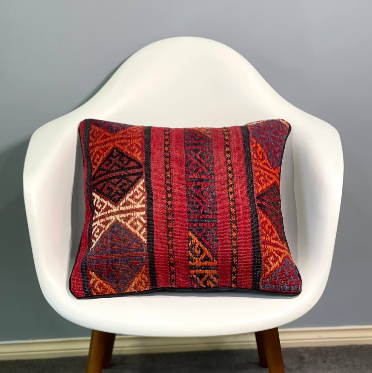 Traditional Cushion cover 45cm X 45cm AF#253