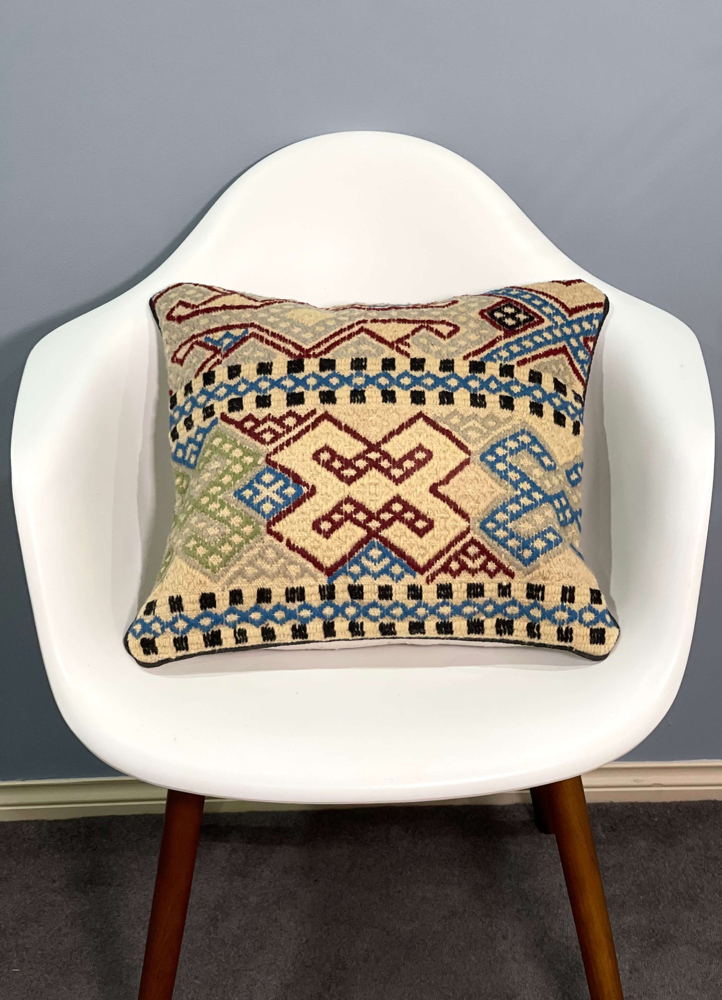 Kuchi Design Cushion 45 cm x 45 cm (Traditional) AF#129