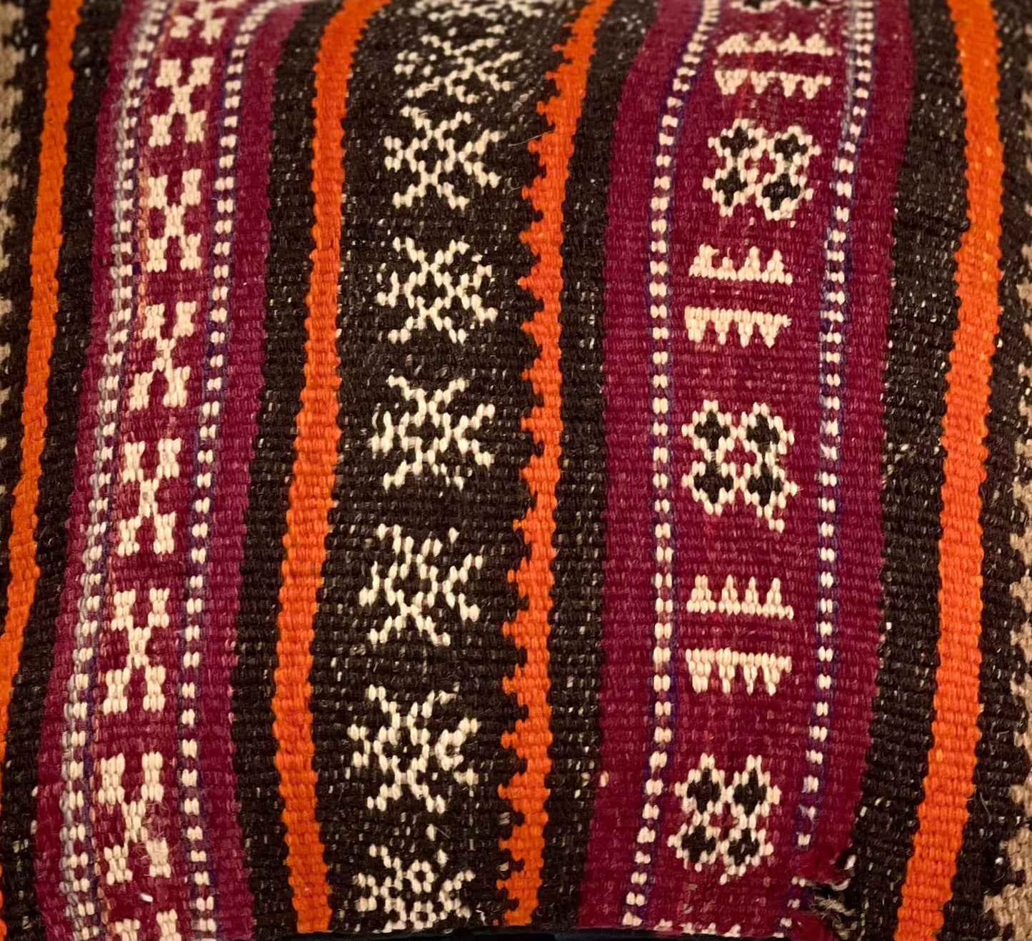 Traditional Cushion Cover 40cm X 40cm AF#155