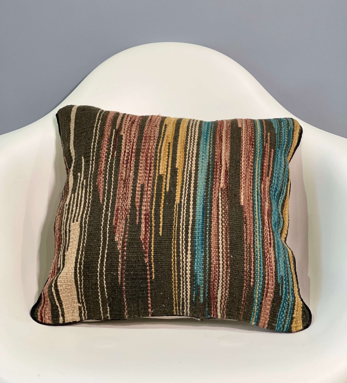 Modern Cushion Cover 40cm X 40cm AF#171