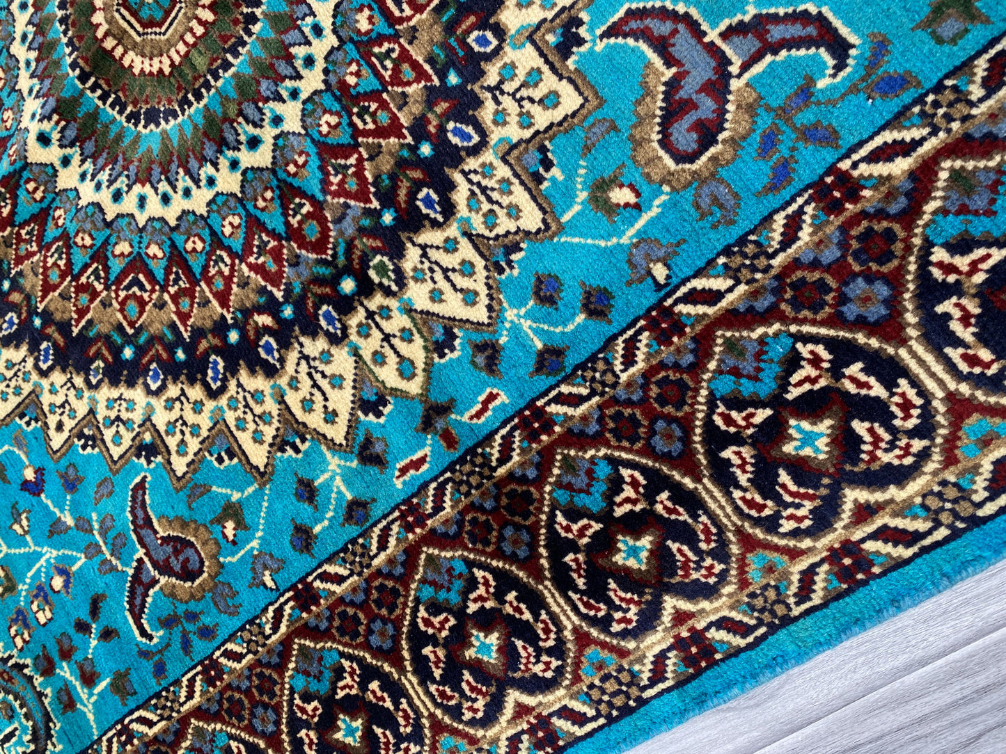 Hand Woven Traditional Rug | 156 CM x 101 CM KSM # 274