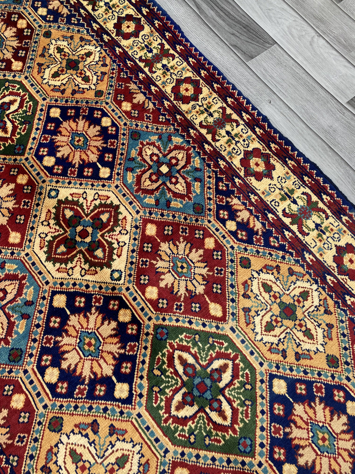 Hand Woven Traditional Hallway Runner Rug | 170 CM x 98 CM KSM # 3226