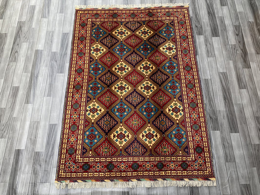 Hand Woven Traditional  Rug | 210 CM x 154 CM KSM # 3113