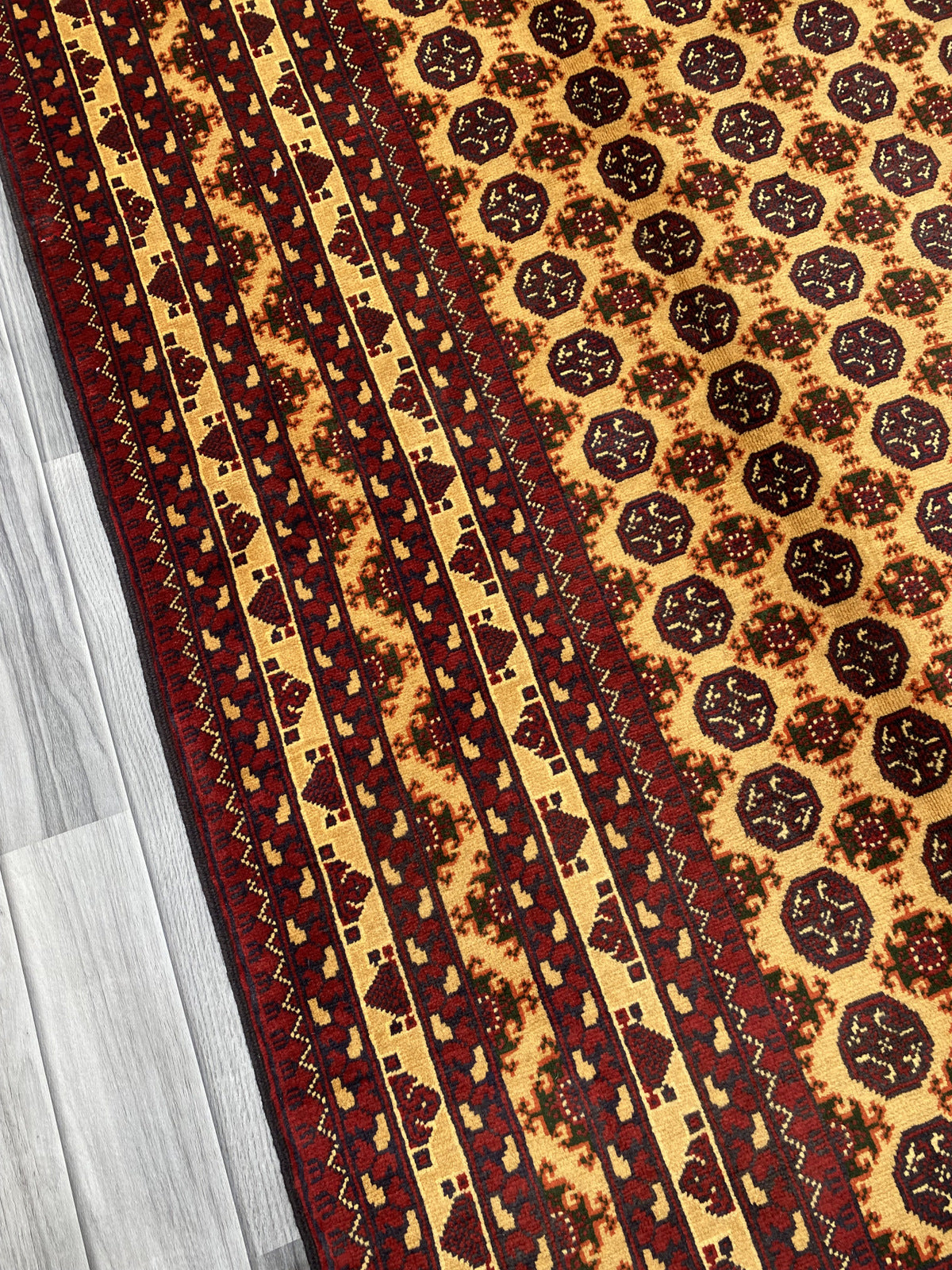 Hand Woven Traditional Rug | 195 CM x 145 CM KSM # 2600