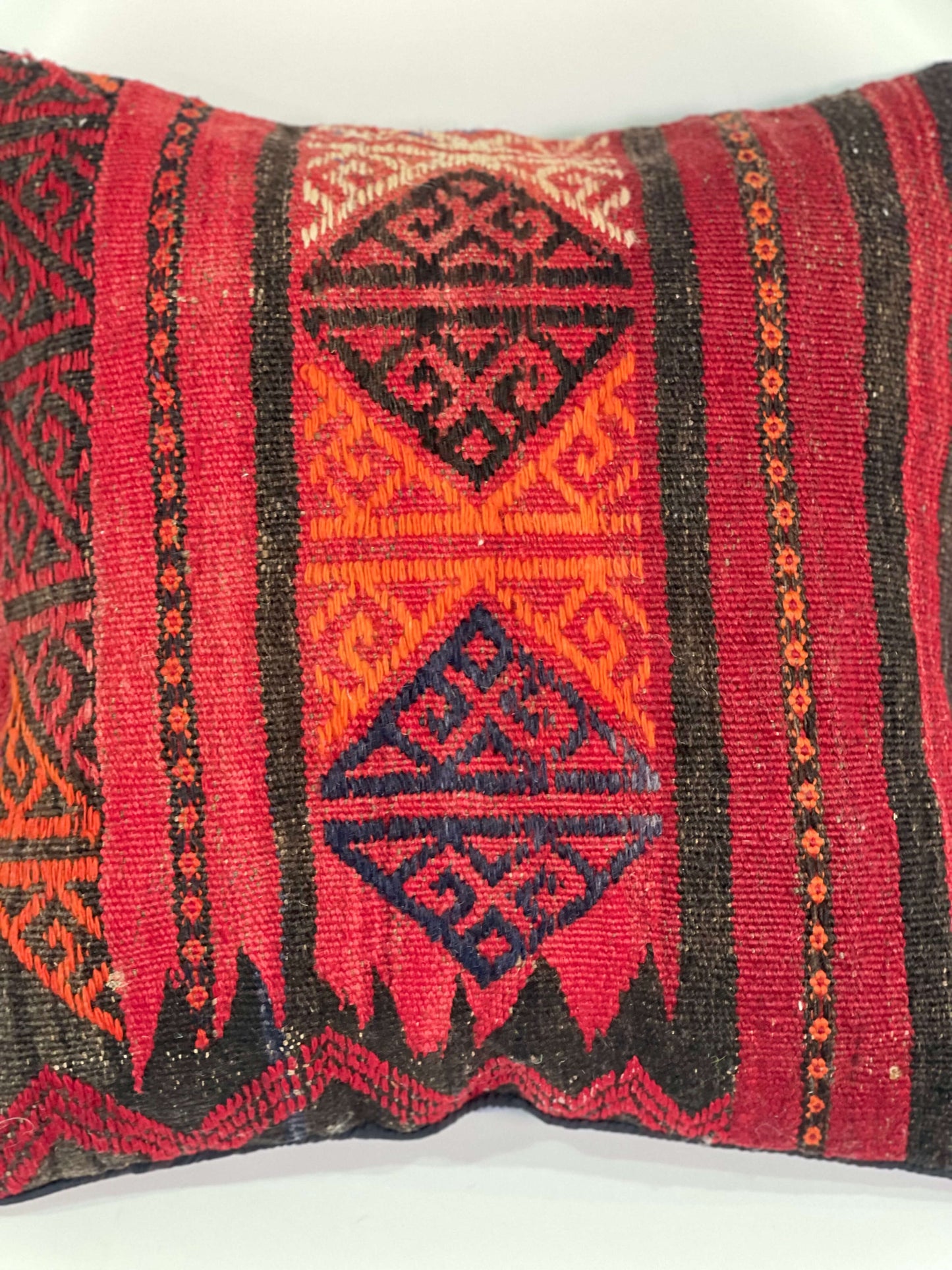 Traditional Cushion Cover 45cm X 45cm AF#238