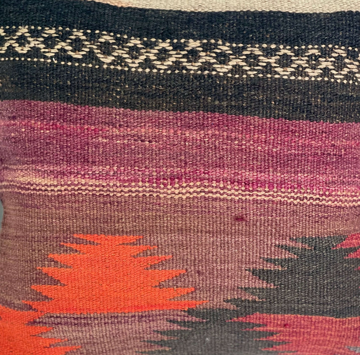 Traditional Cushion Cover 40cm X 40cm AF#247