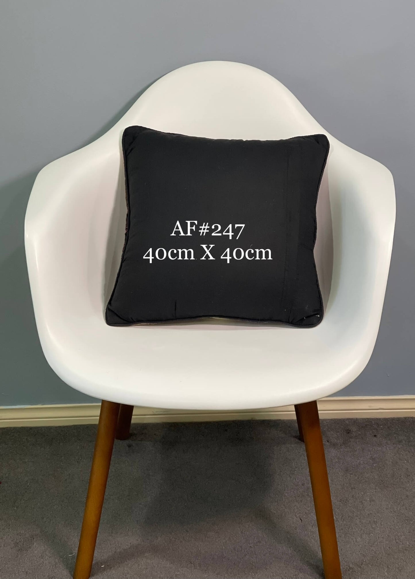 Traditional Cushion Cover 40cm X 40cm AF#247