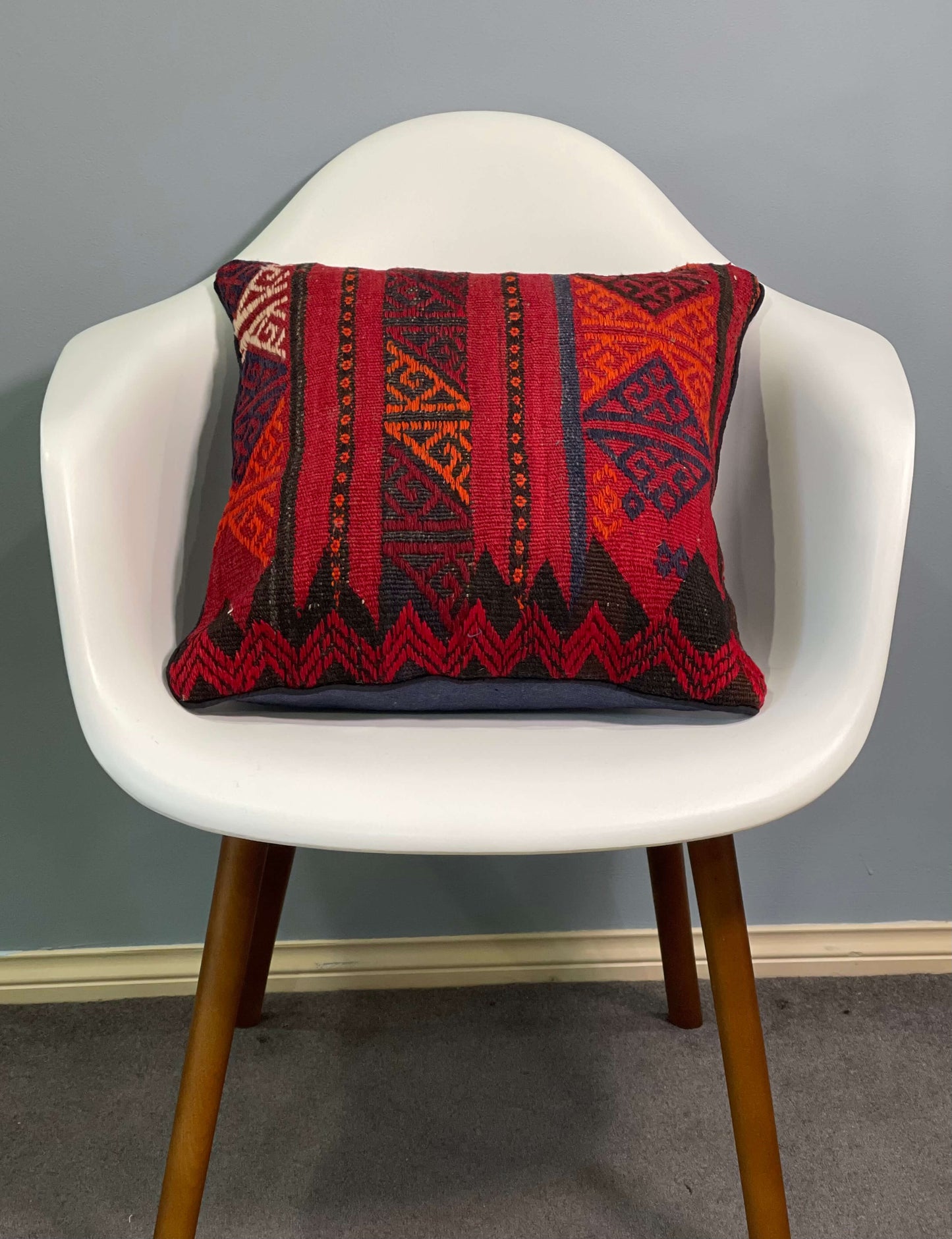 Traditional Cushion Cover 45cm X 45cm AF#248