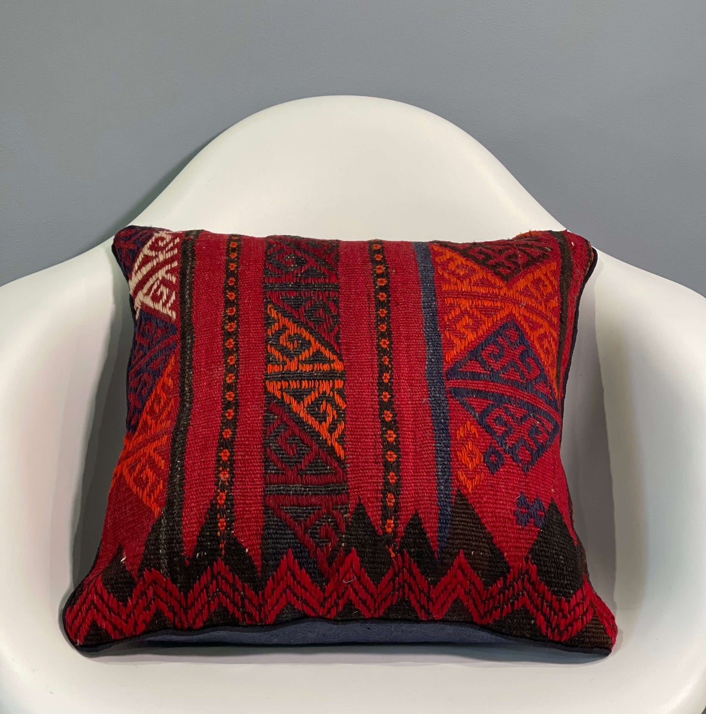 Traditional Cushion Cover 45cm X 45cm AF#248