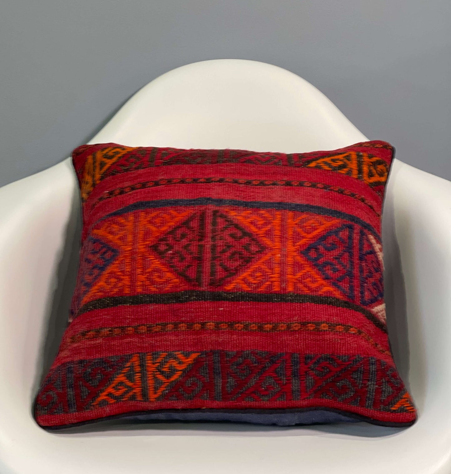 Traditional Cushion Cover 45cm X 45cm AF#249