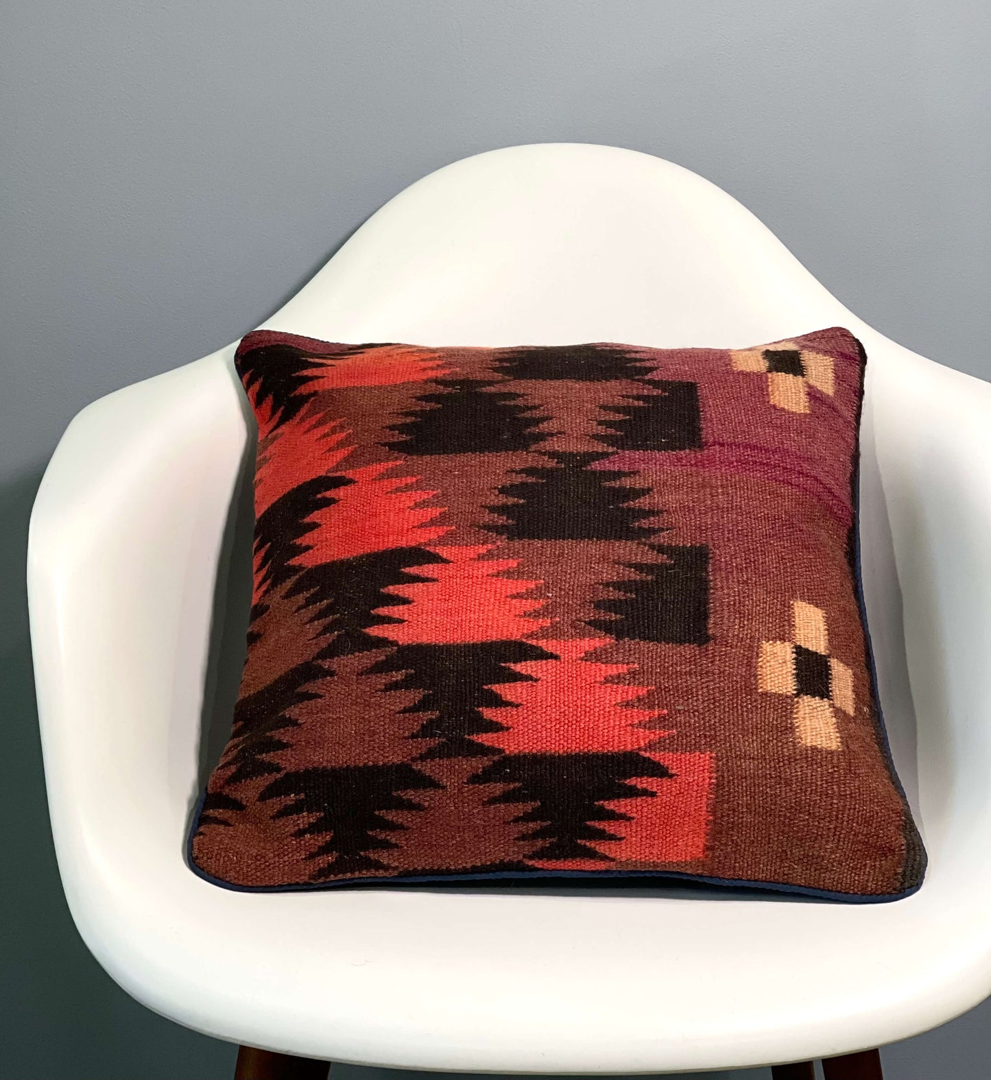 Traditional Cushion cover 45cm X 45cm AF#254