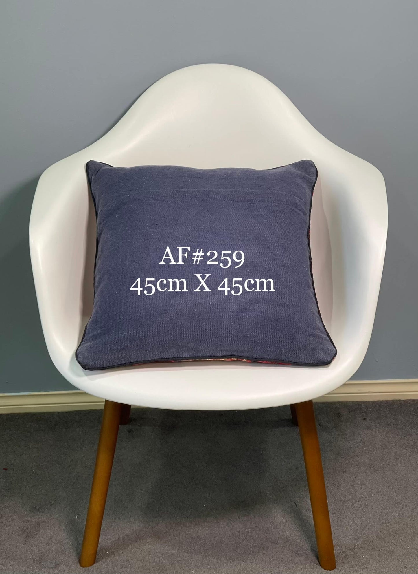 Traditional Cushion cover 45cm X 45cm AF#259