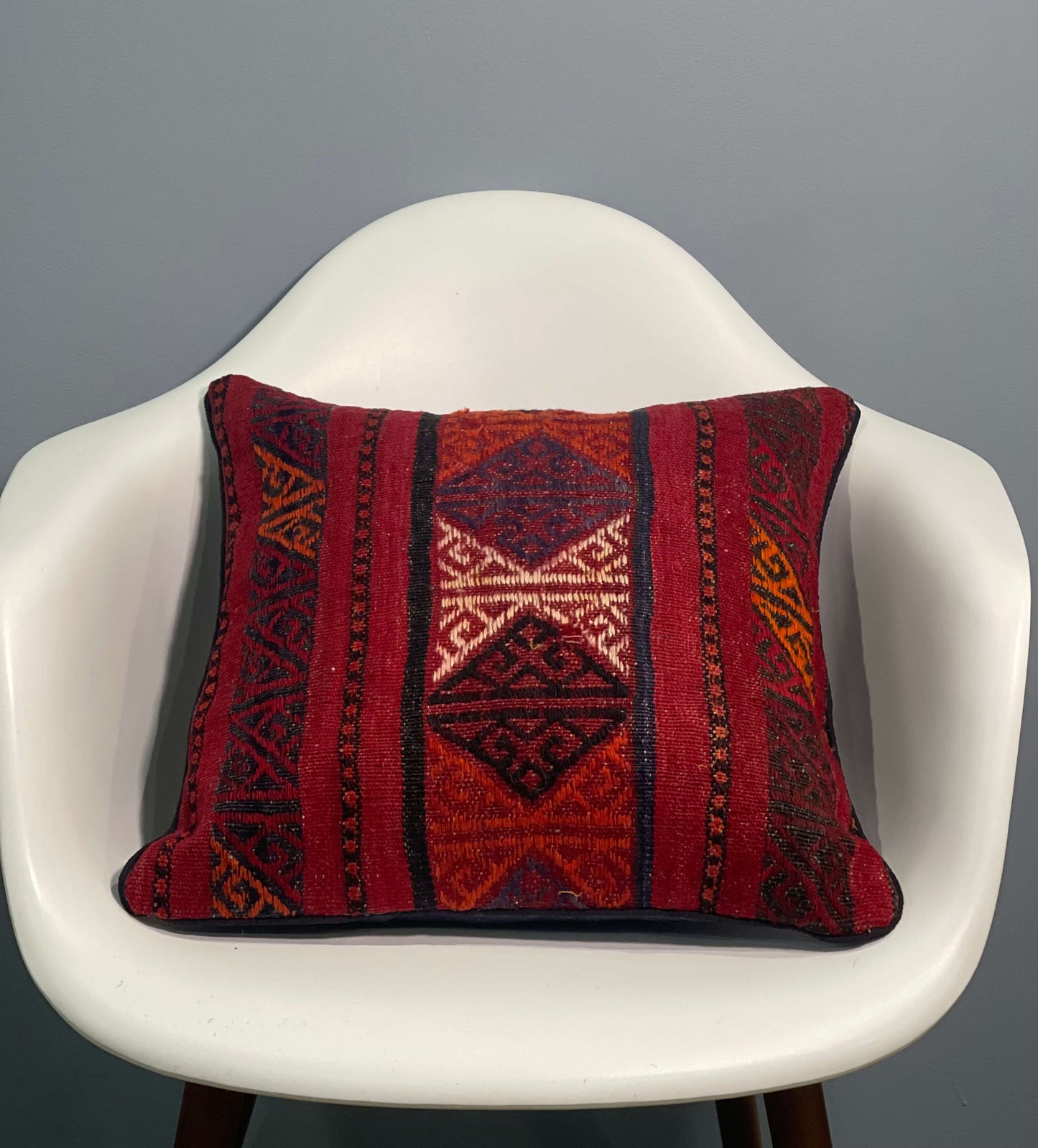 Traditional Cushion cover 45cm X 45cm AF#270