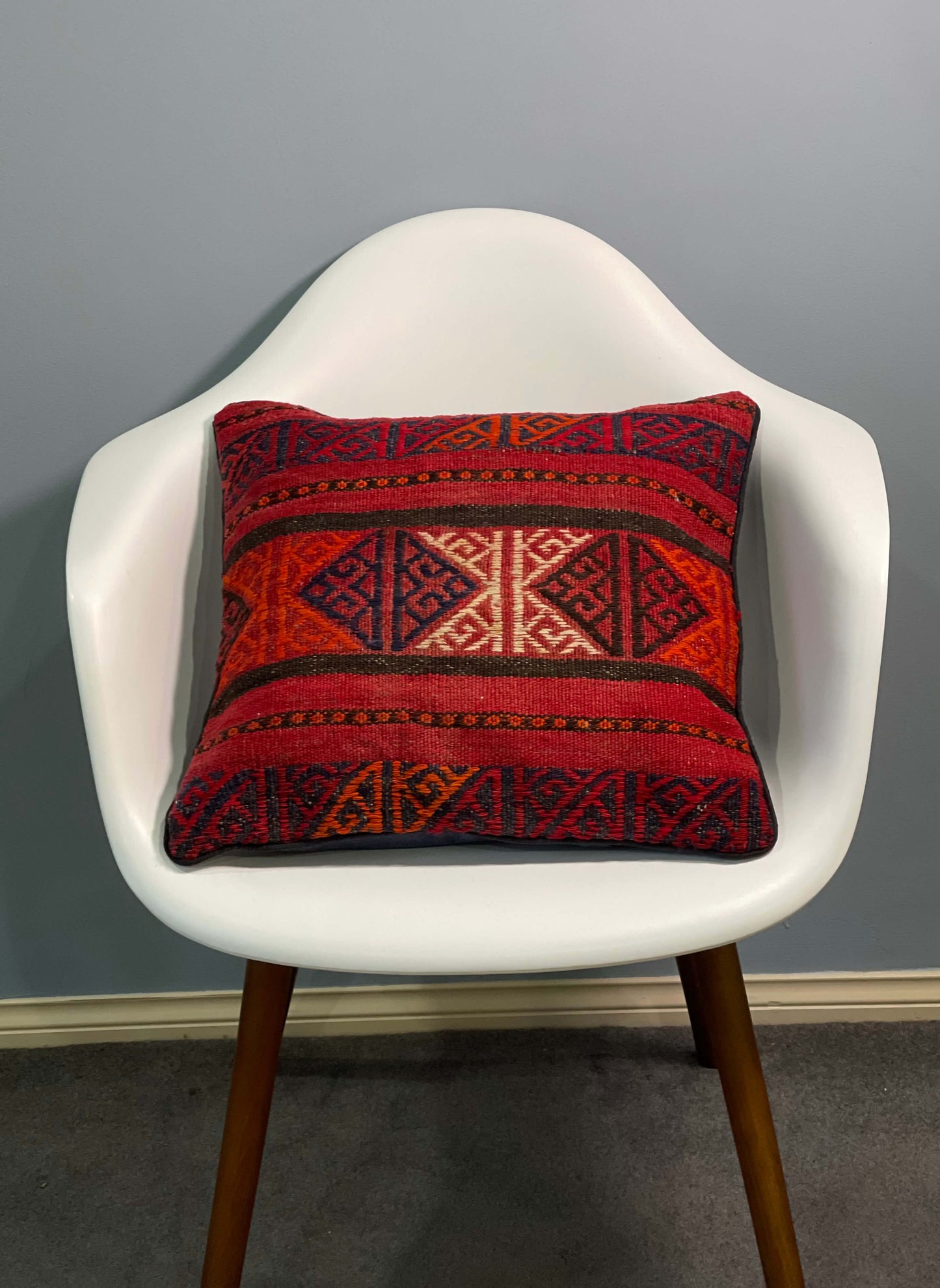 Traditional Cushion cover 45cm X 45cm AF#274