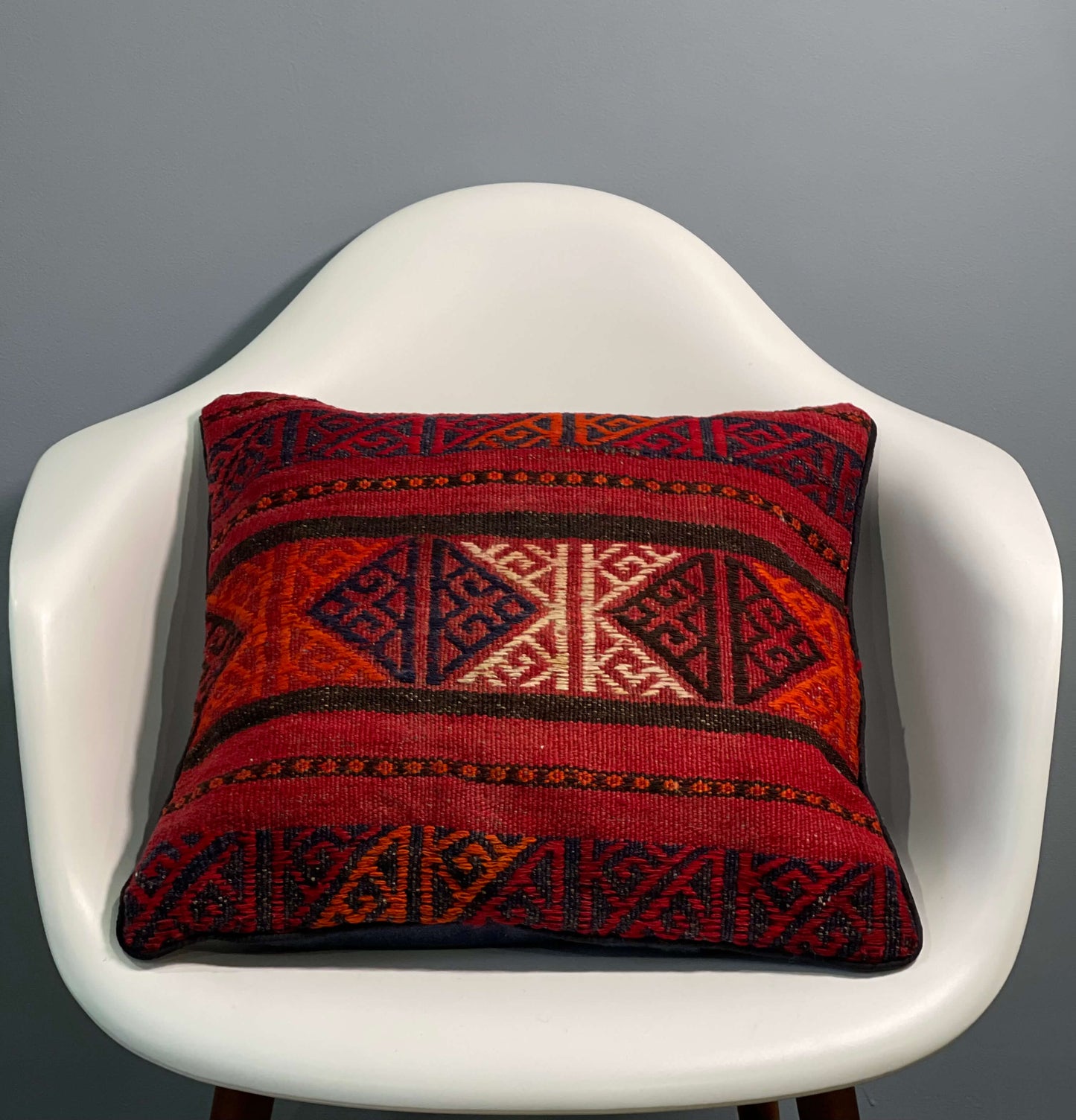 Traditional Cushion cover 45cm X 45cm AF#274
