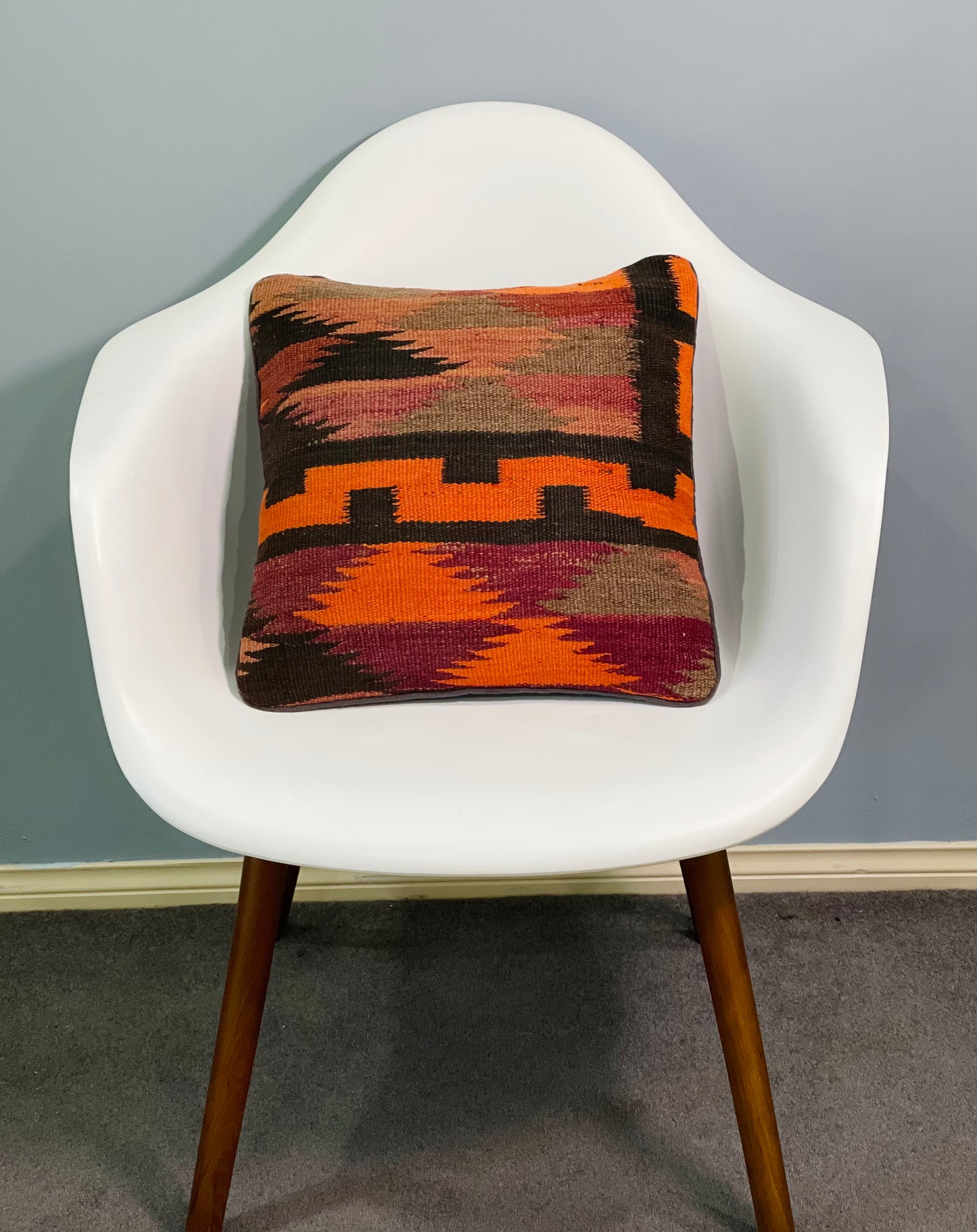 Traditional Cushion Cover 40cm X 40cm AF#283