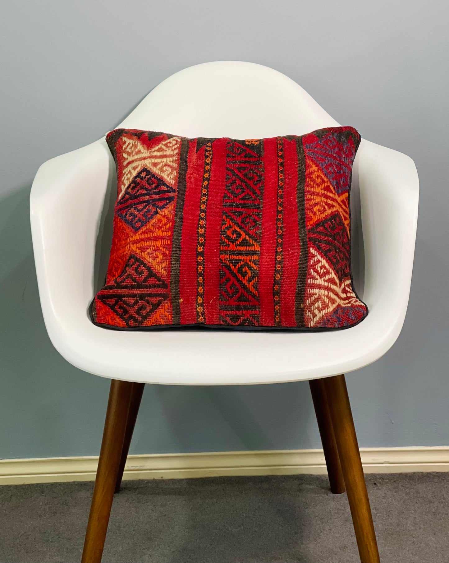 Traditional Cushion Cover 45cm X 45cm AF#286