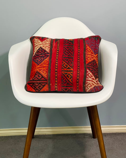 Traditional Cushion Cover 45cm X 45cm AF#286