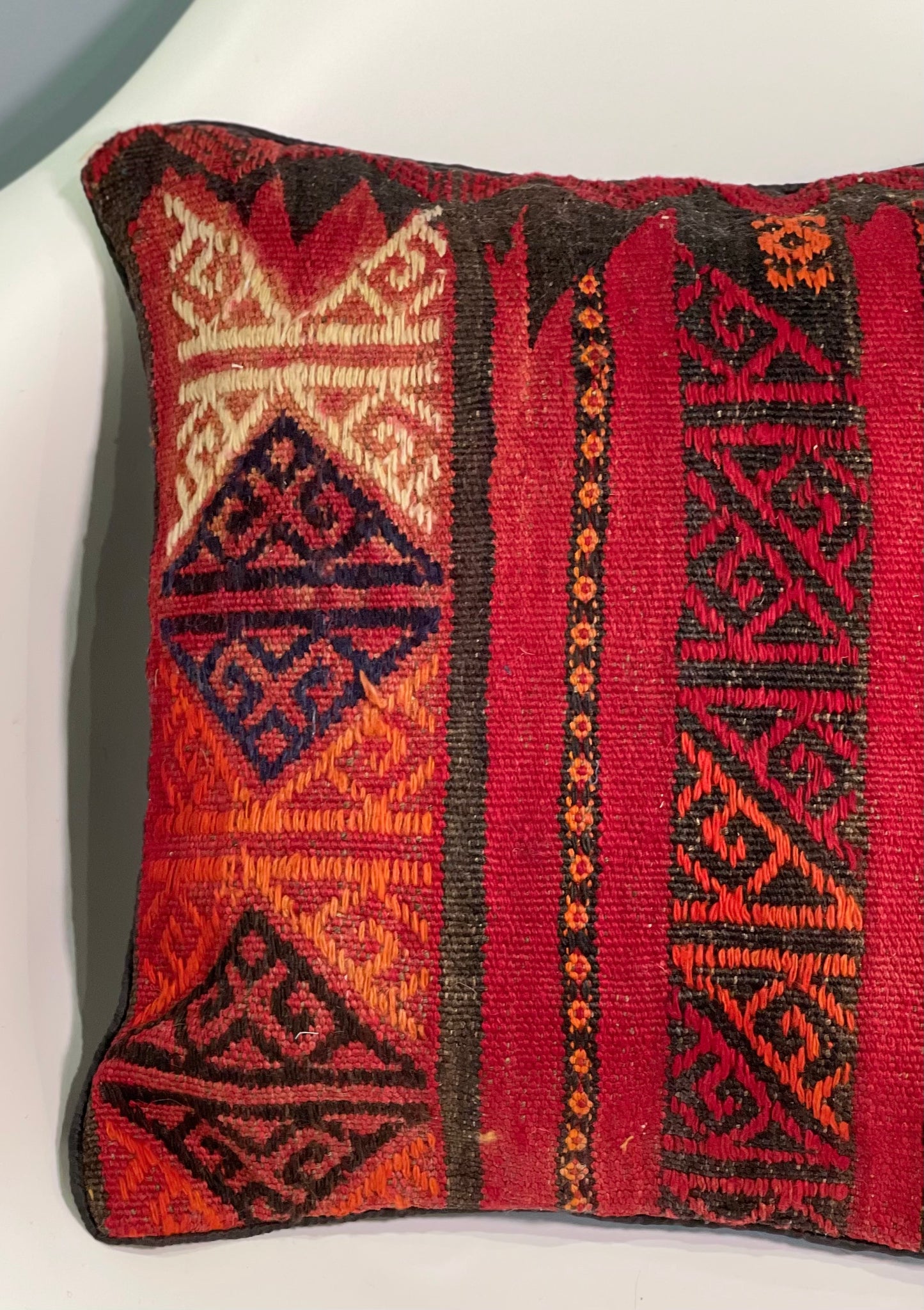 Traditional Cushion Cover 45cm X 45cm AF#286