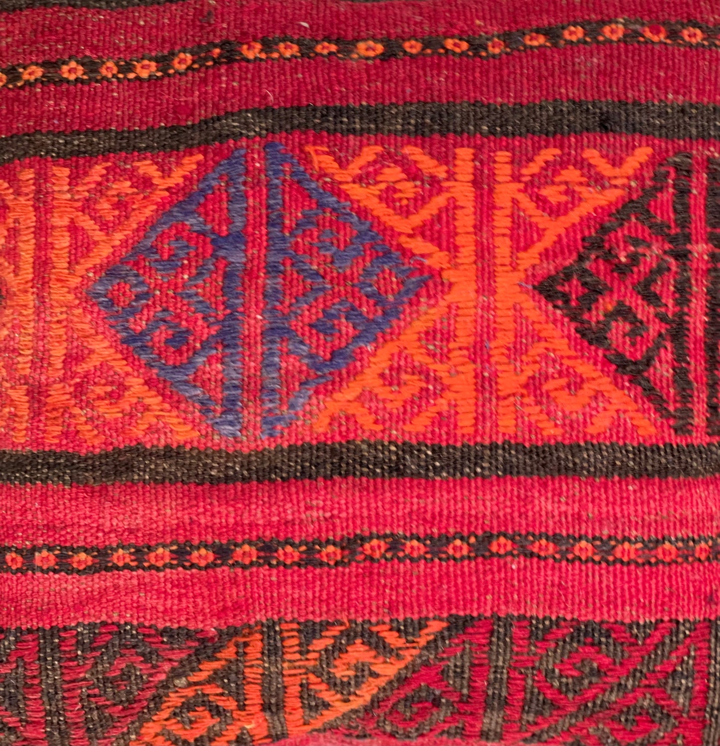 Traditional Cushion Cover 45cm X 45cm AF#288