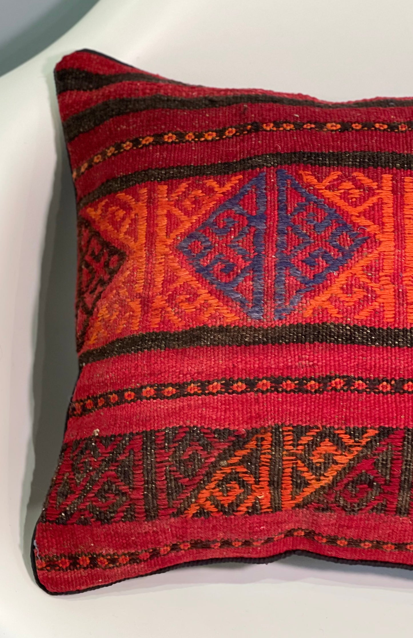 Traditional Cushion Cover 45cm X 45cm AF#288