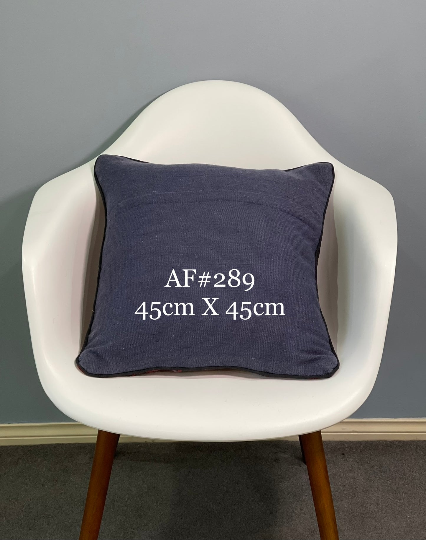 Traditional Cushion Cover 45cm X 45cm AF#289