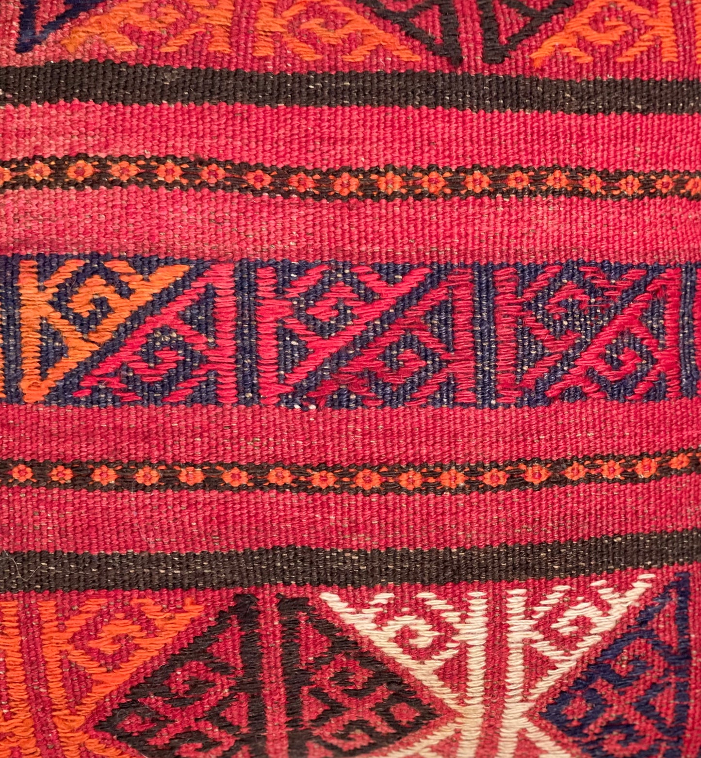 Traditional Cushion Cover 45cm X 45cm AF#290