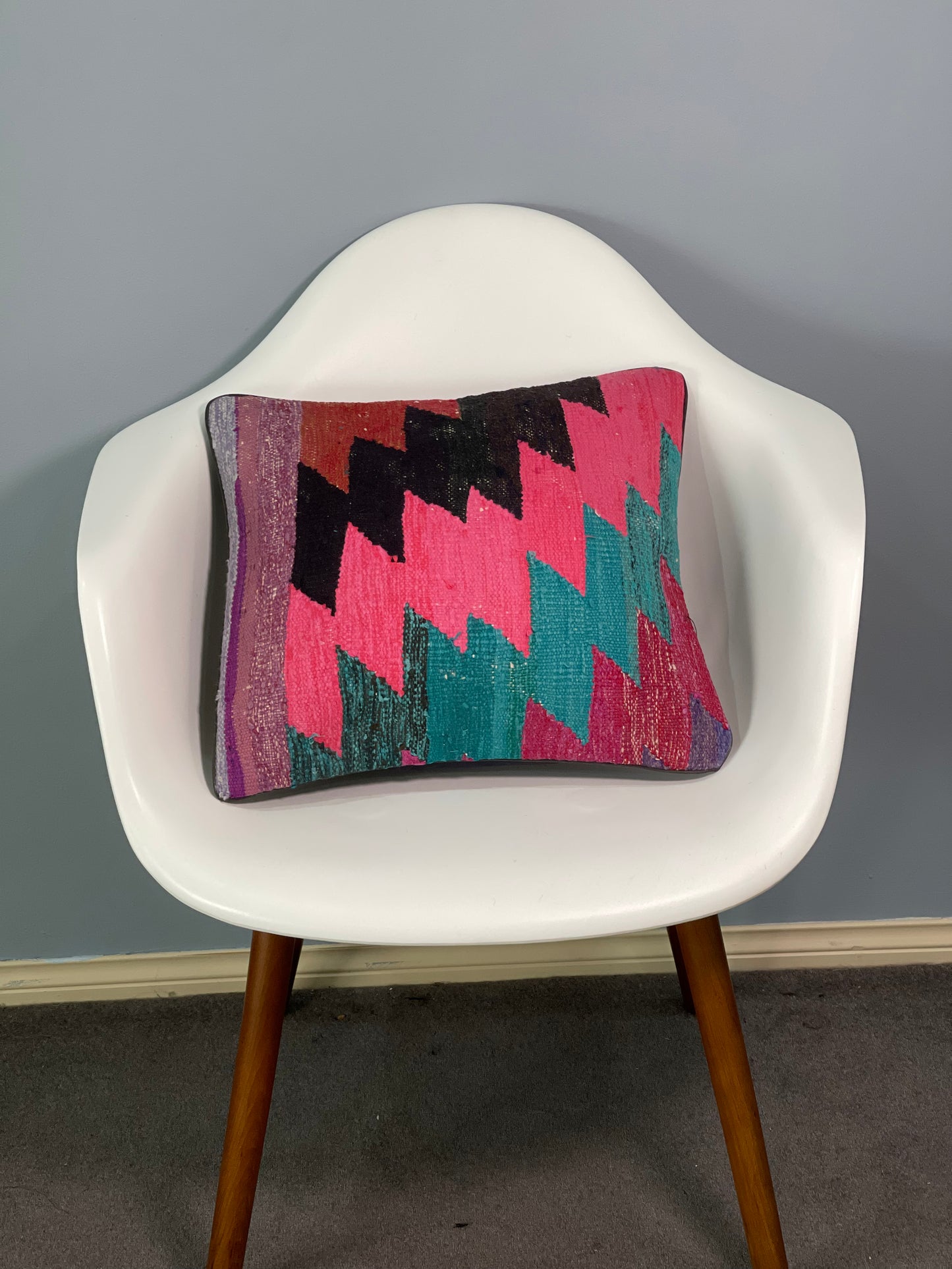 Traditional Cushion Cover 50cm X 50cm AF#341