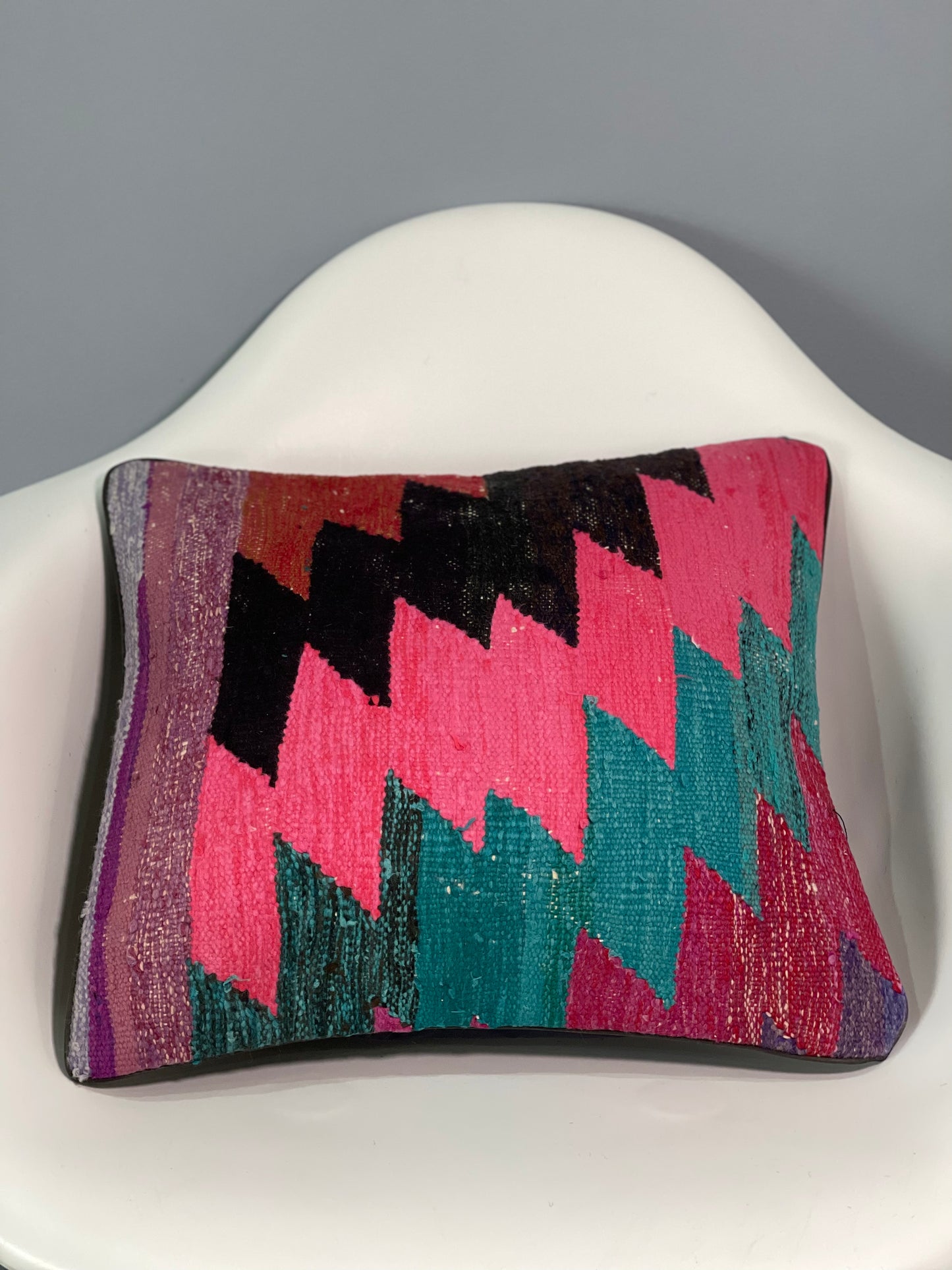 Traditional Cushion Cover 50cm X 50cm AF#341