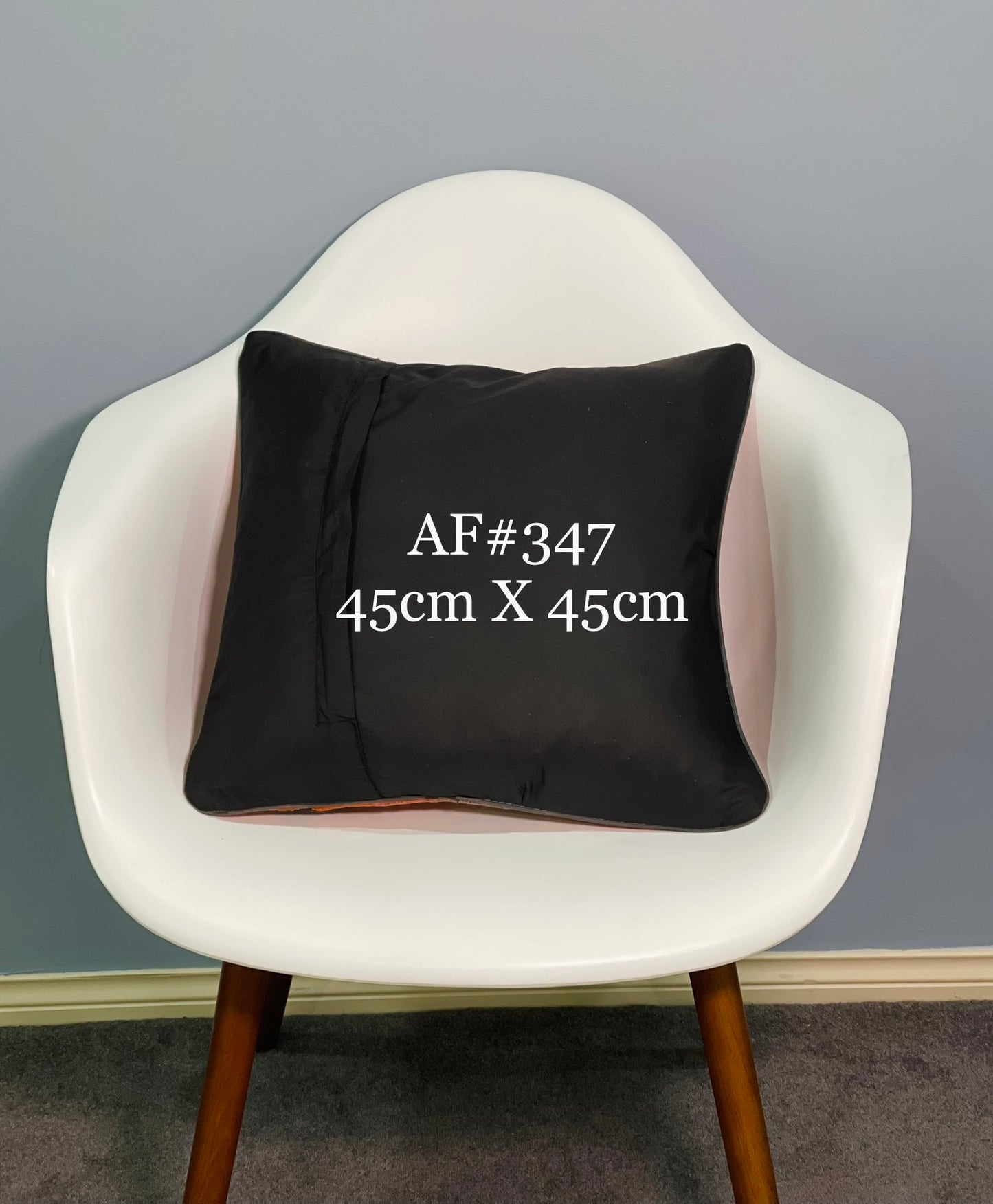 Traditional Cushion Cover 45cm X 45cm AF#347