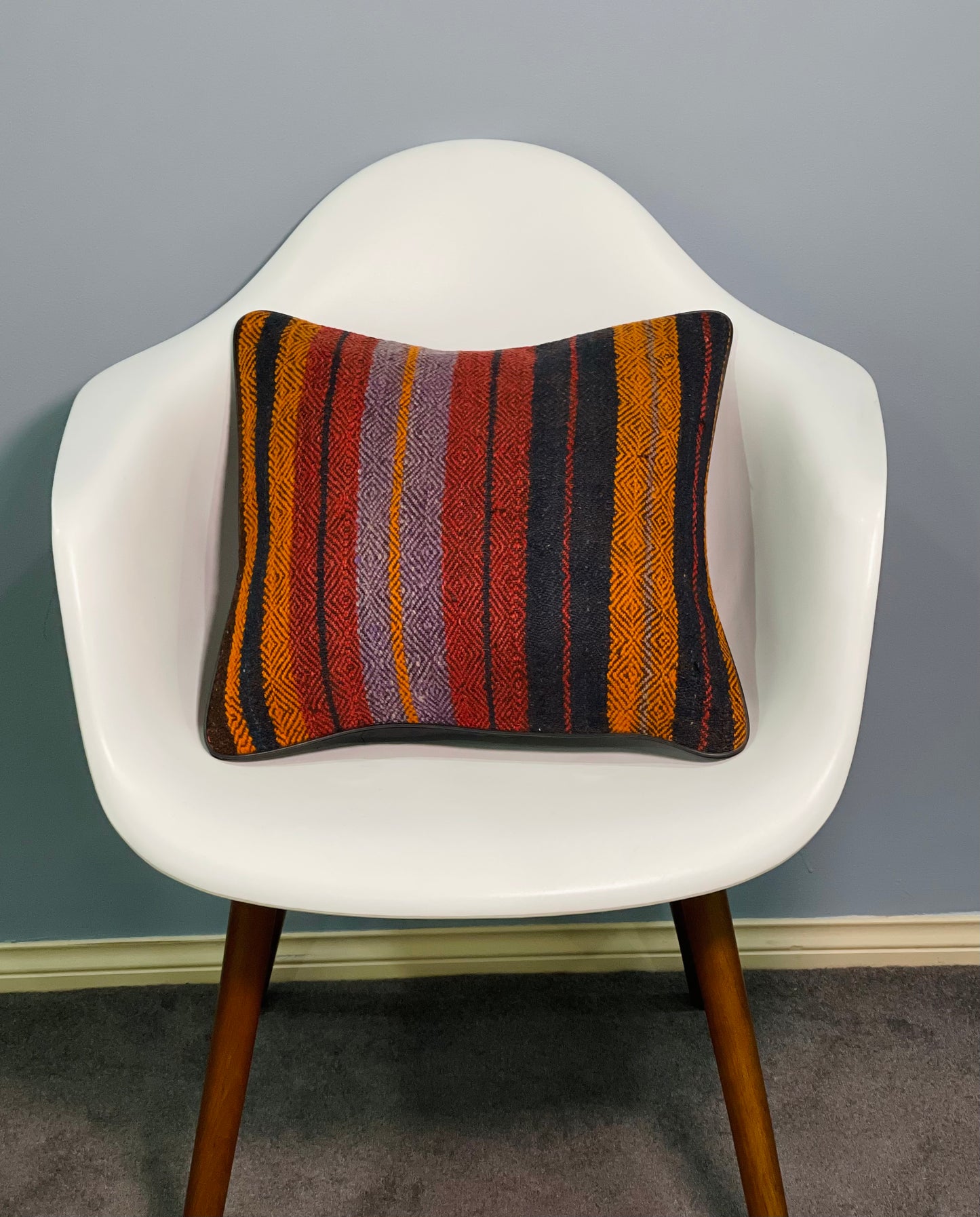 Traditional Cushion Cover 40cm X 40cm AF#348