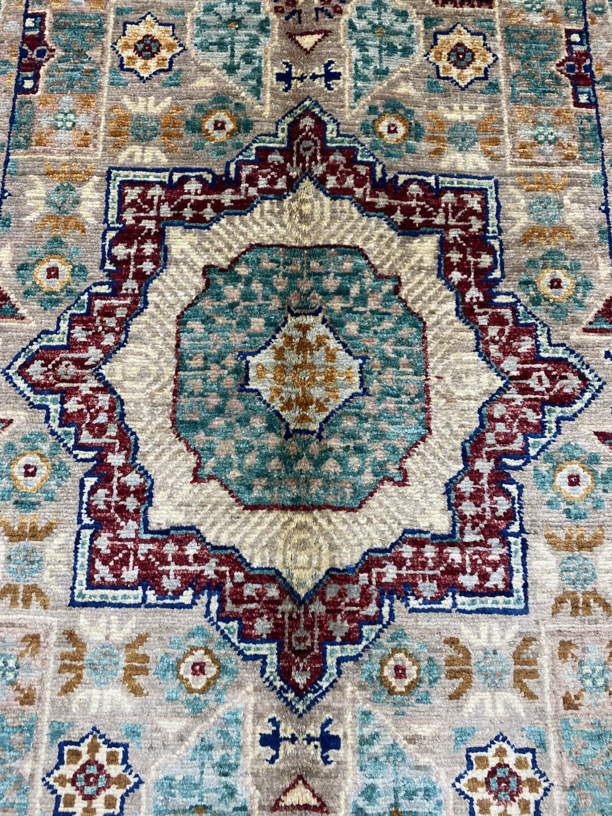 Handmade Fine Quality Chobi Wool Rug ( 120 CM x 77 CM ) SK#1033