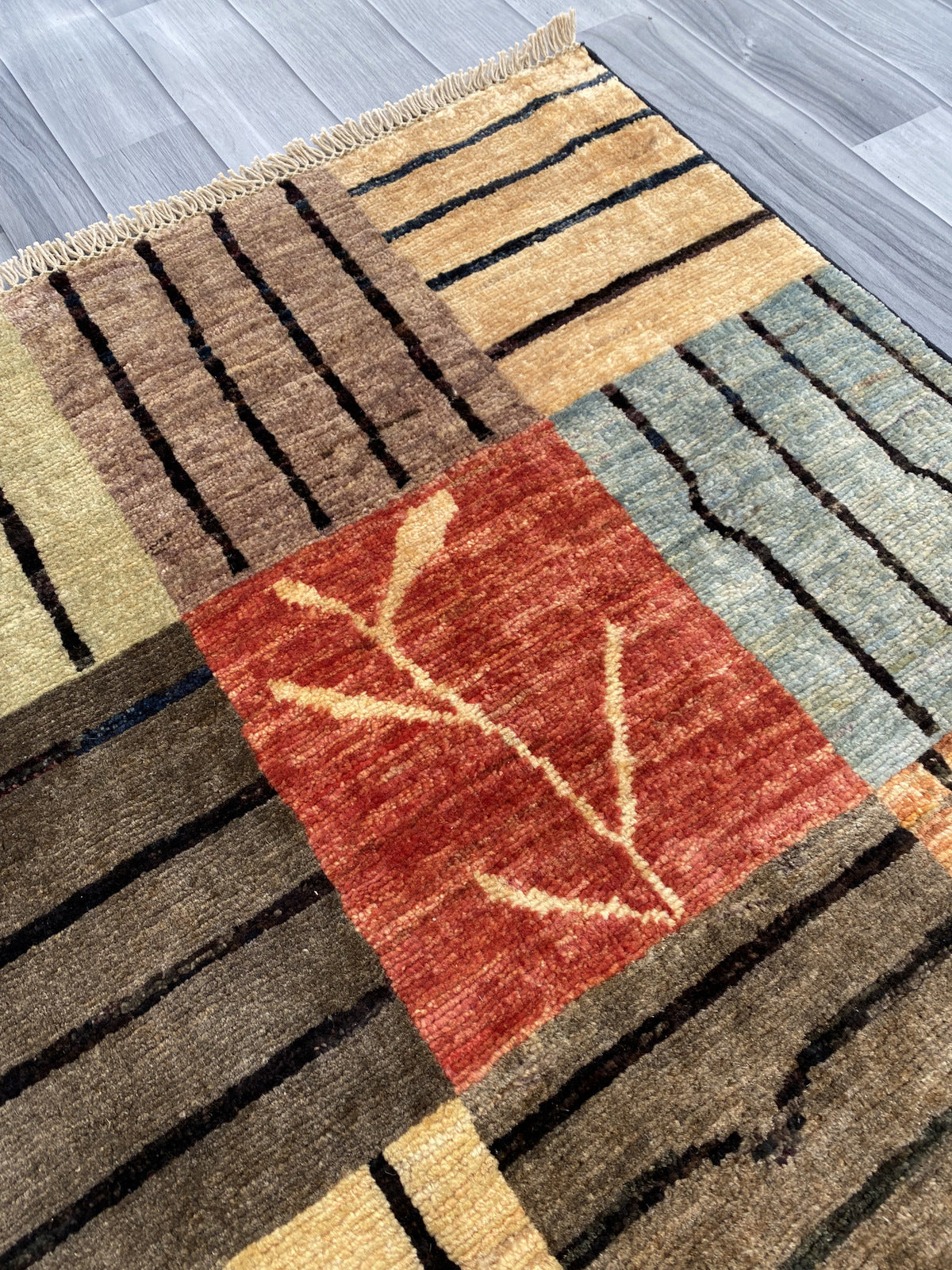 Hand Knotted Modern Wool Rug | 145 CM x 99 CM KS#497