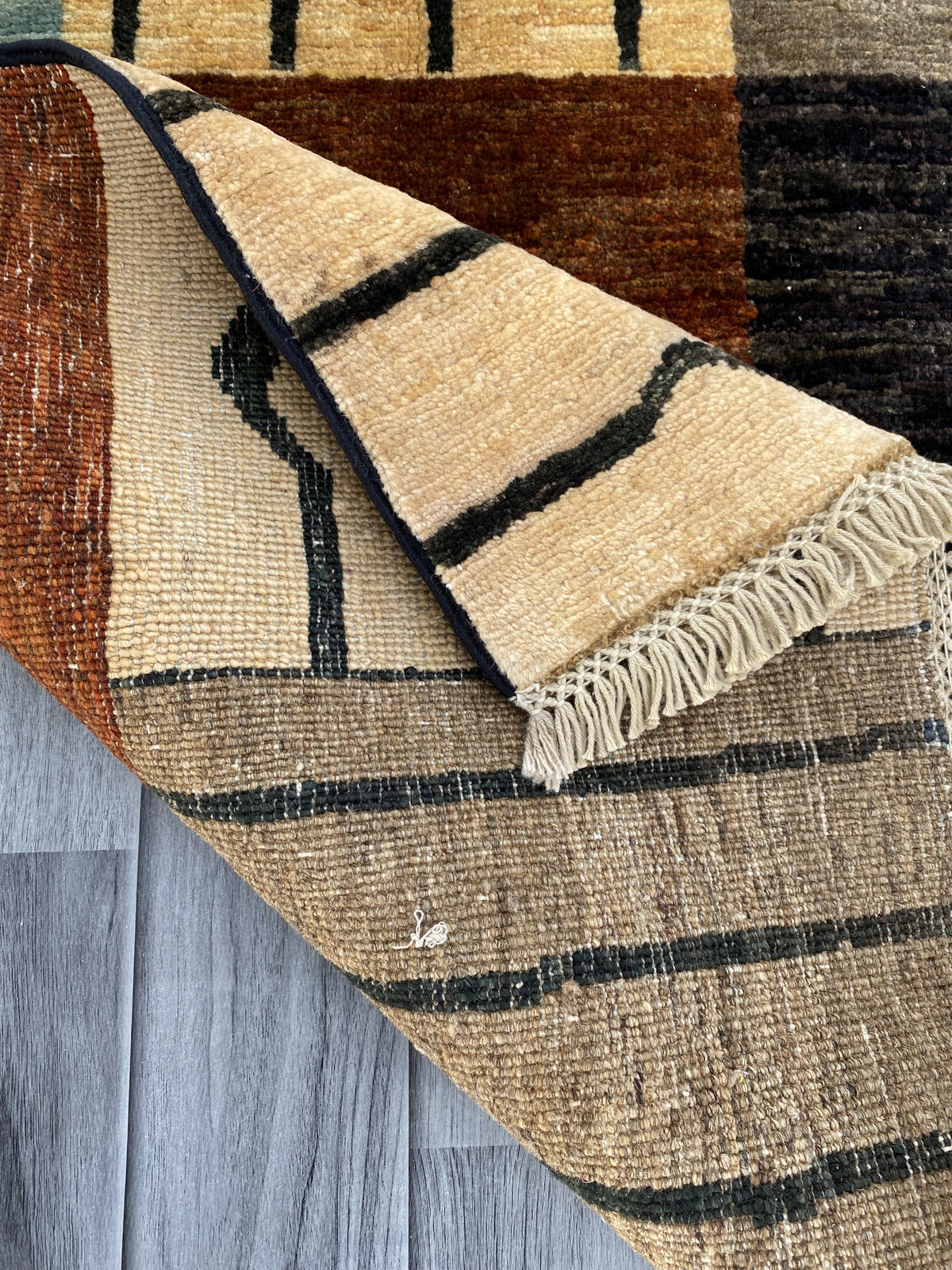 Hand Knotted Modern Wool Rug | 145 CM x 99 CM KS#497