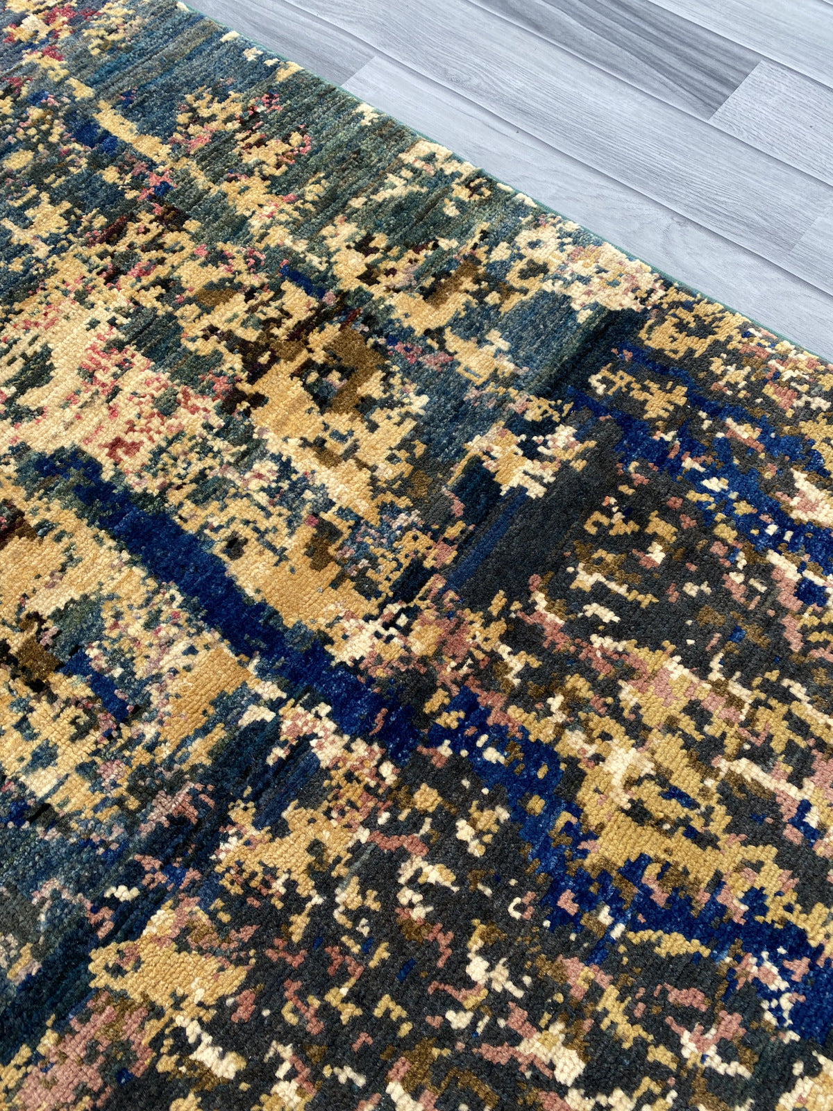Hand Knotted Modern Wool Rug | 188 CM x 129 CM KS#498