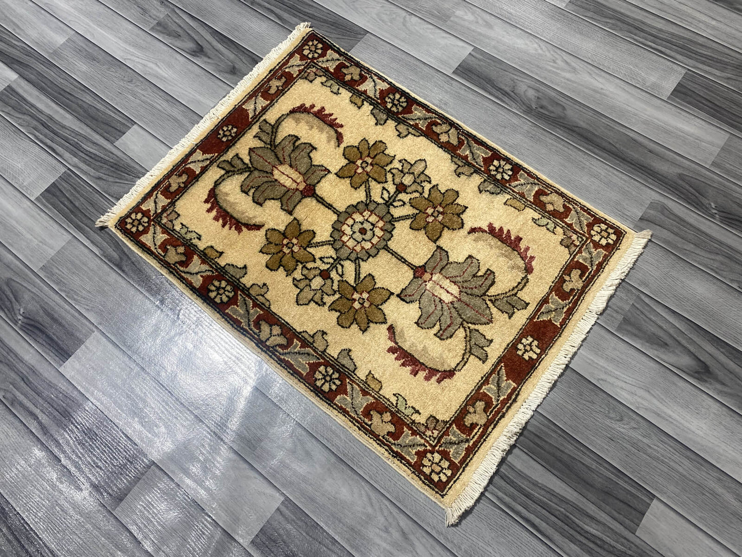 Handmade Chobi Rug ( 84 CM x 62 CM ) SK#1053