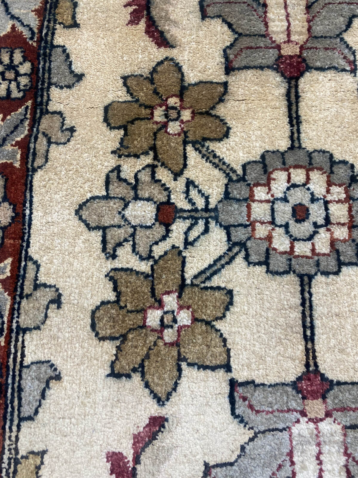 Handmade Chobi Rug ( 84 CM x 62 CM ) SK#1053