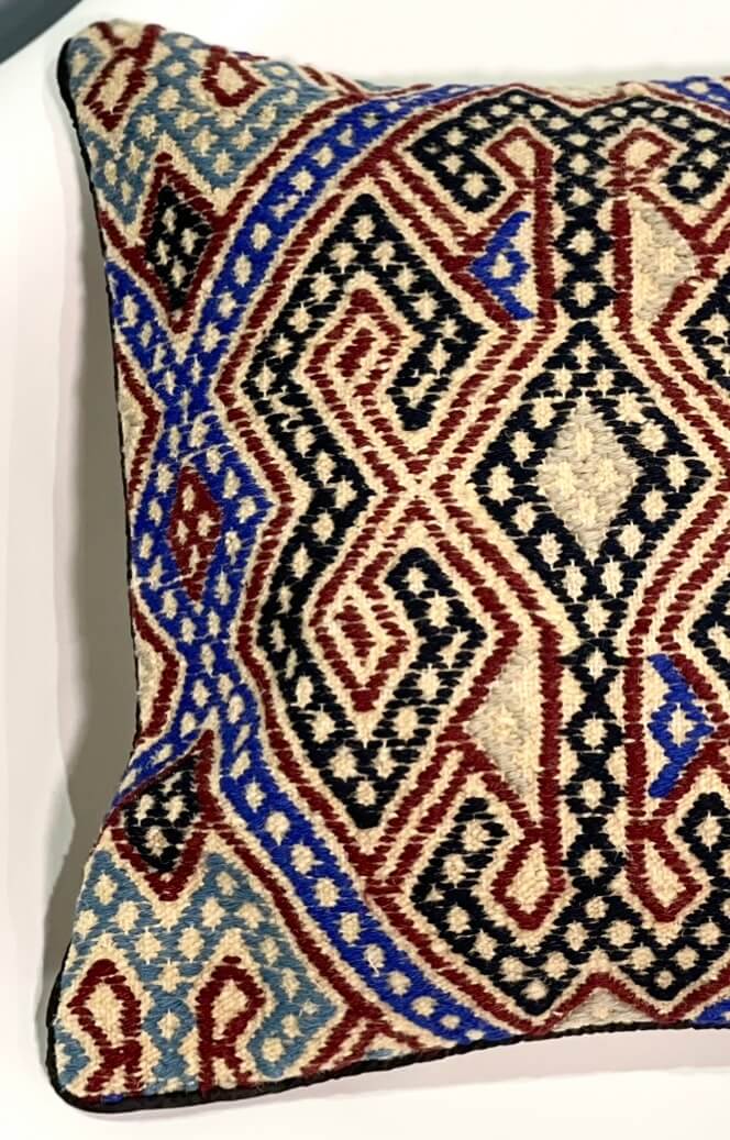 Kuchi Design Cushion 45 cm x 45 cm (Traditional) AF#130