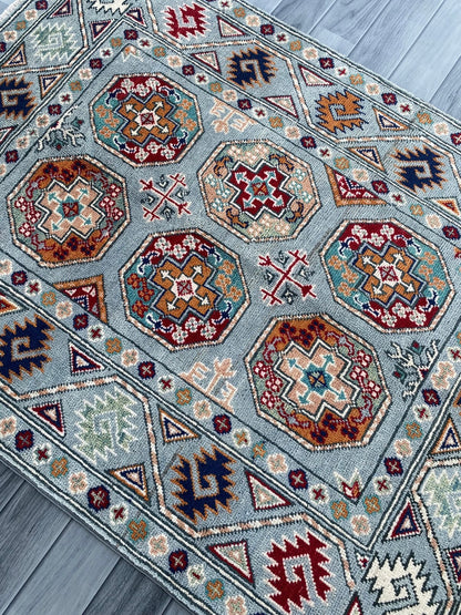 Handmade Traditional Kazak Rug  140 CM x 100 CM ( SS#113)