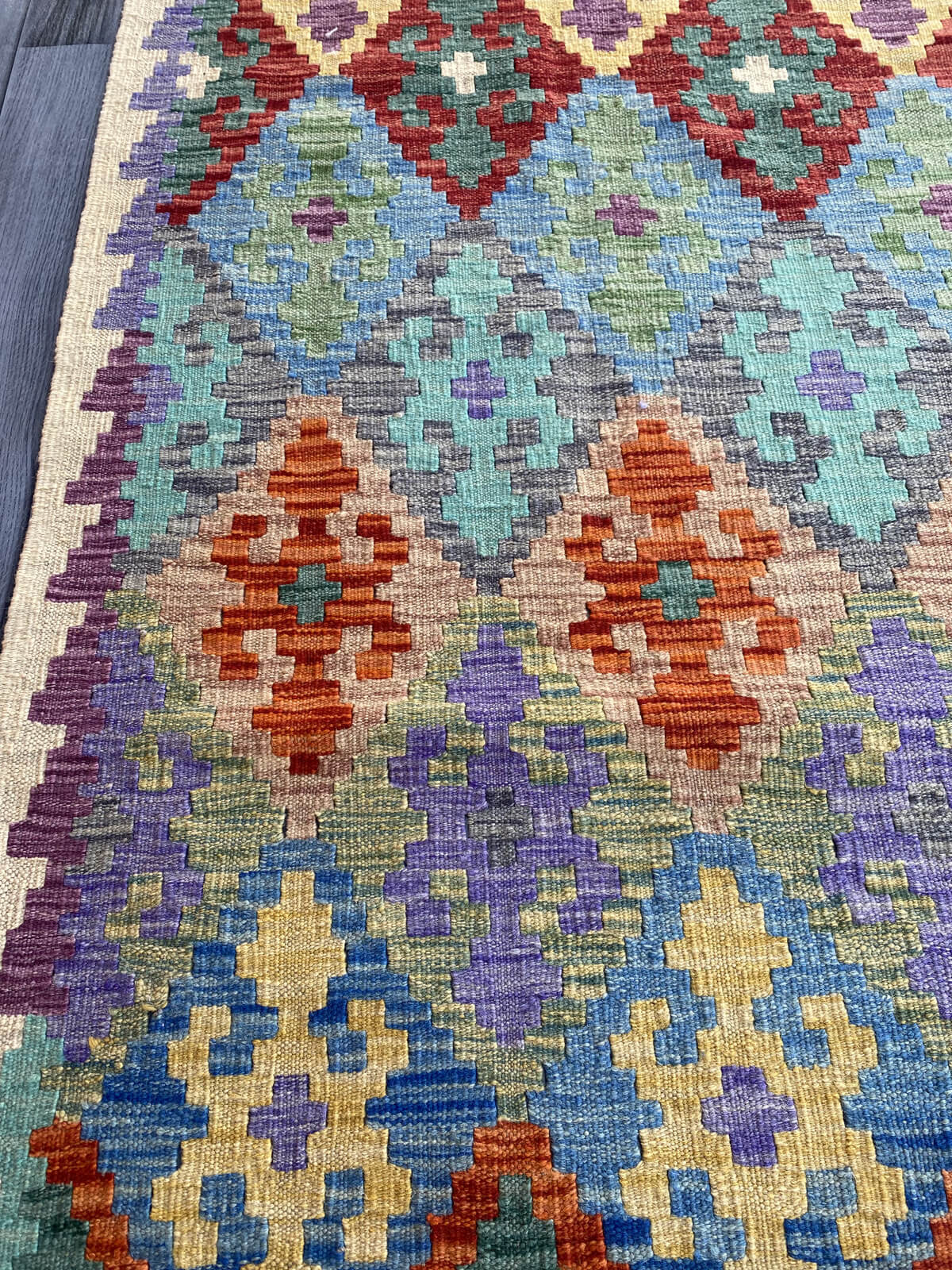 Handmade Flat Weave Kilim Rug ( 227 cm x 178 cm )