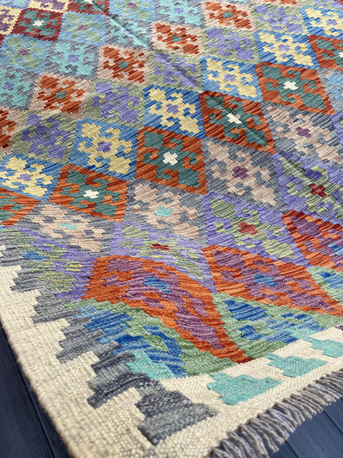 Handmade Flat Weave Kilim Rug ( 227 cm x 178 cm )